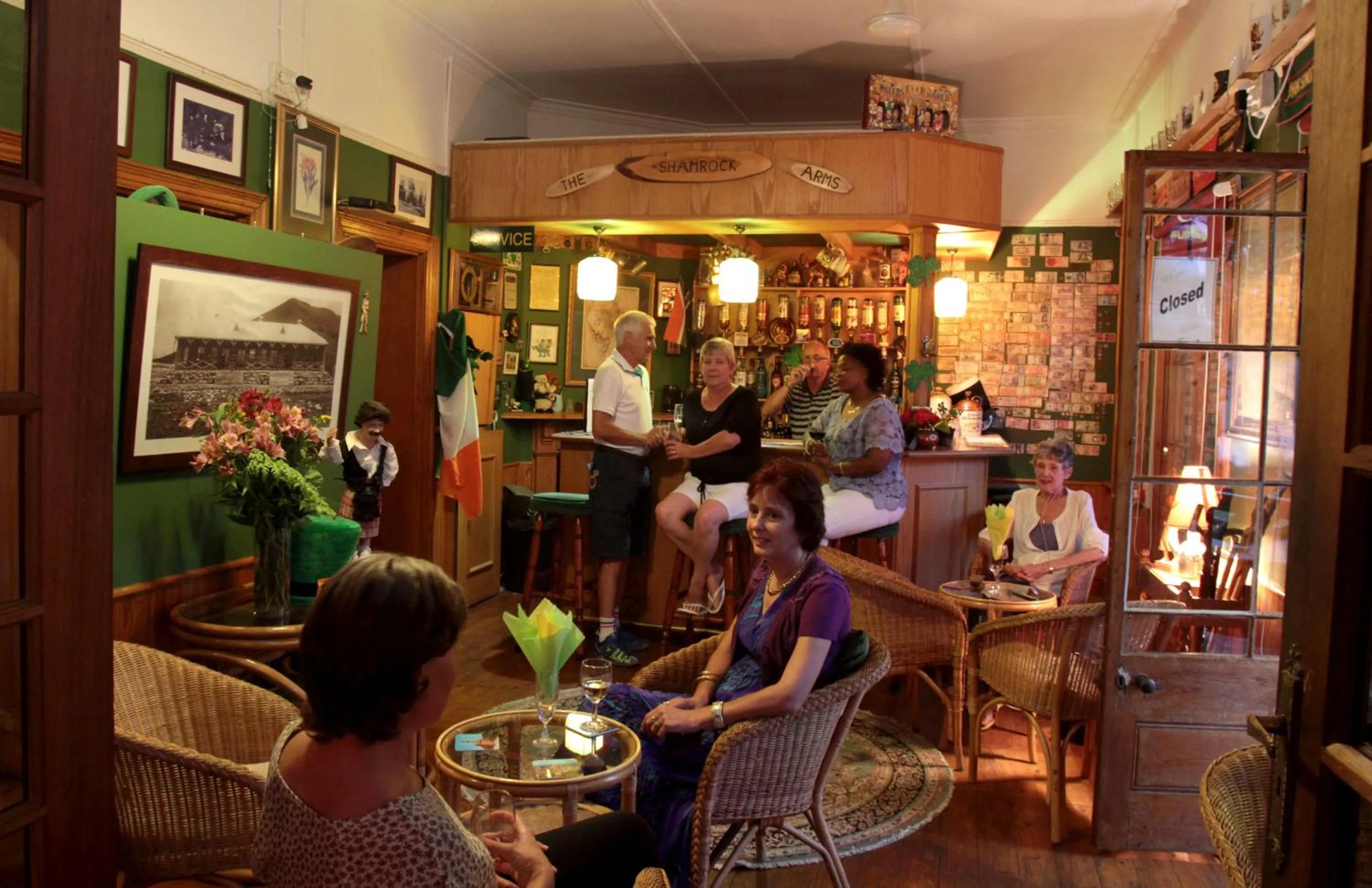 Drinks in Shamrock Arms Guest Lodge