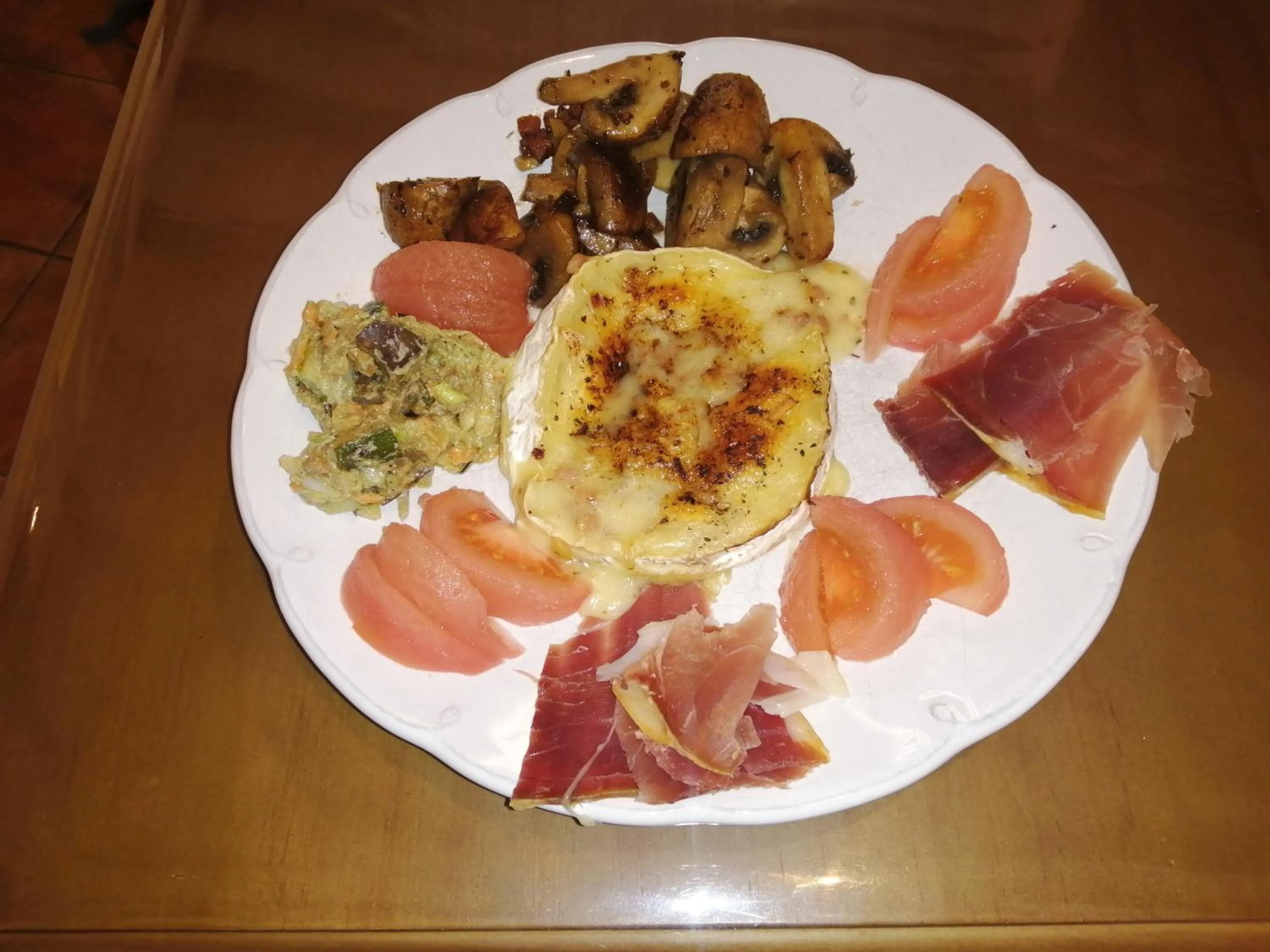 Food in BnBinB La Cour Enchantée