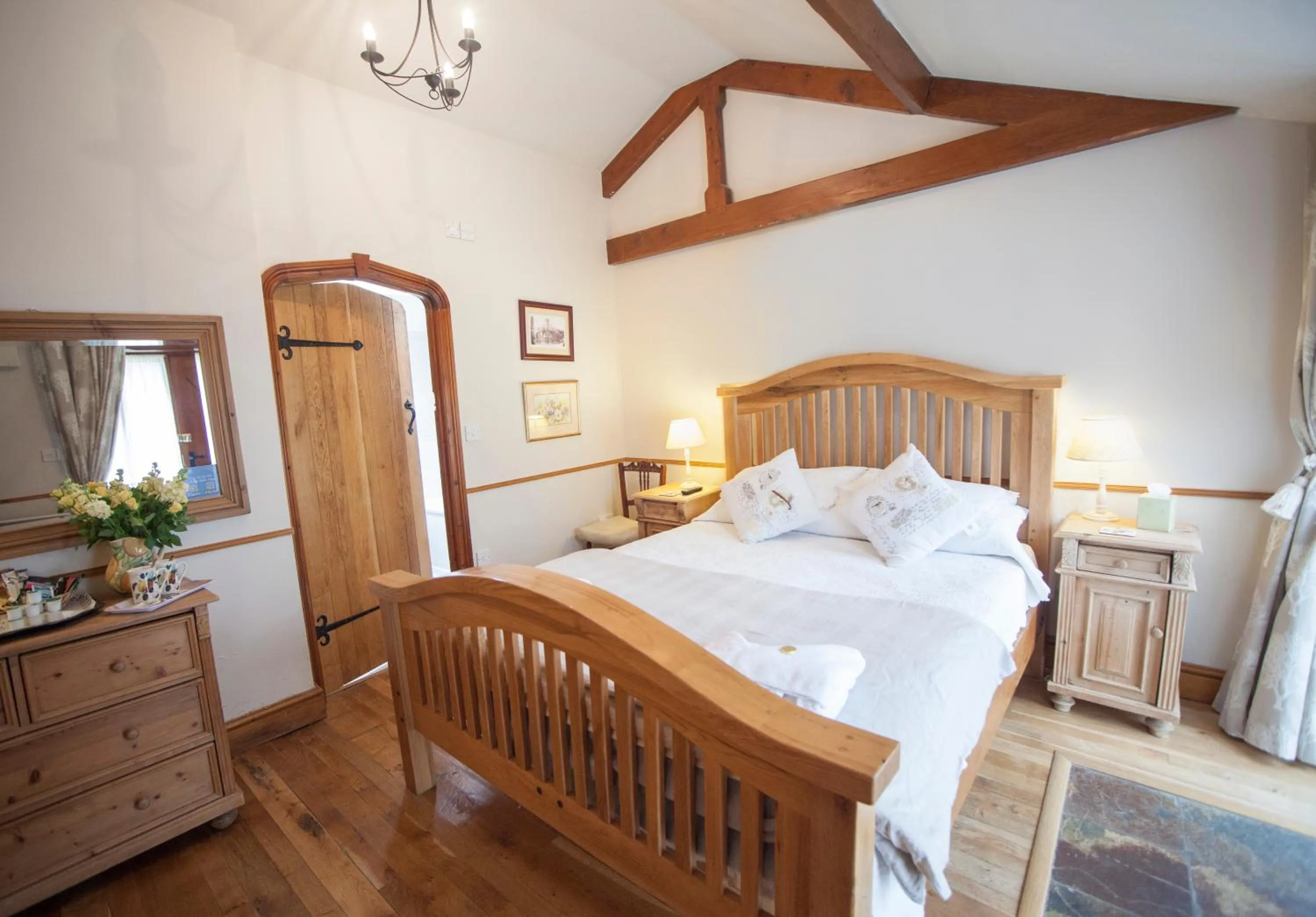 Bedroom, Bed in Beeches Farmhouse Country Cottages & Rooms