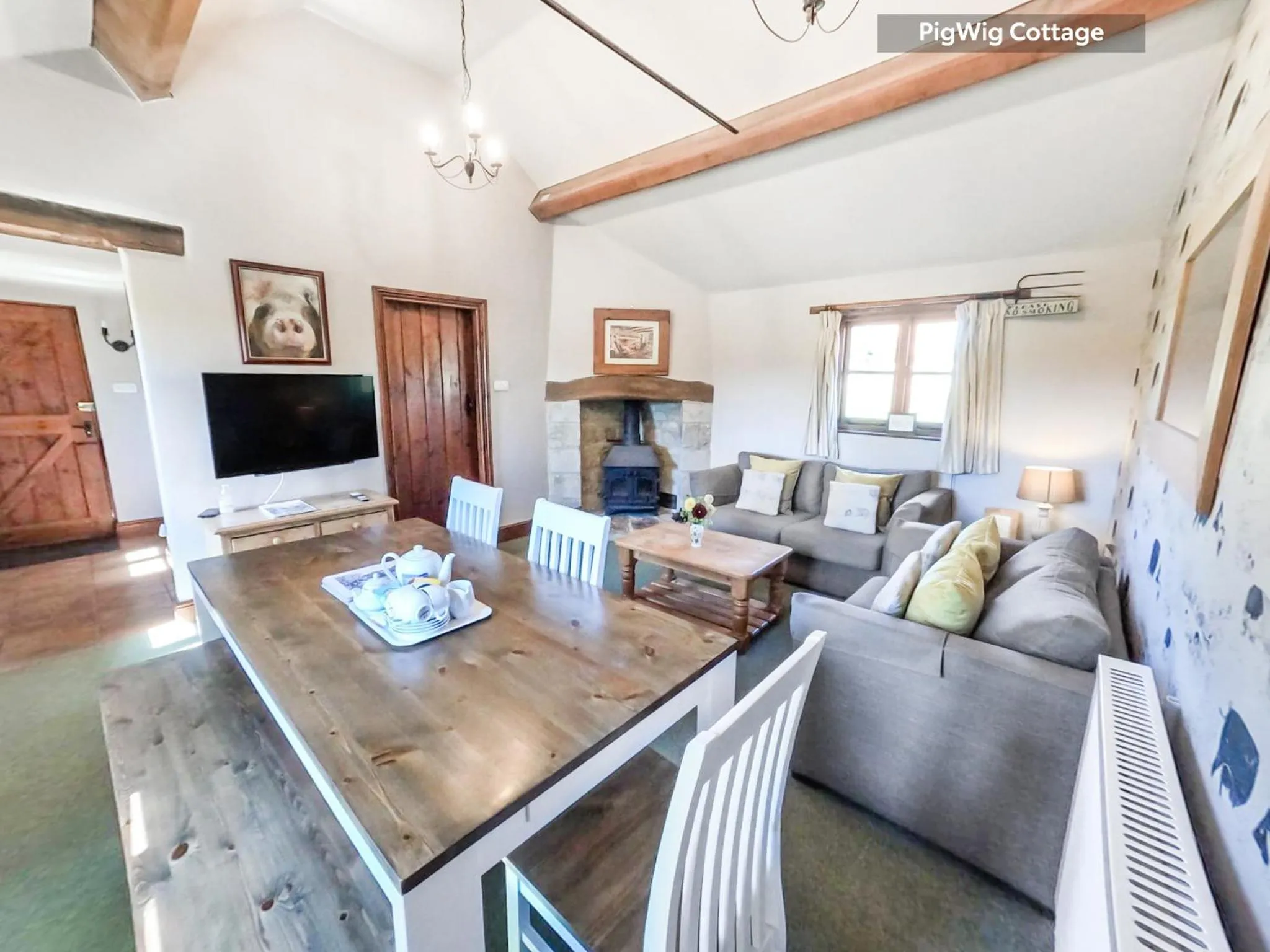 Dining area in Beeches Farmhouse Country Cottages & Rooms
