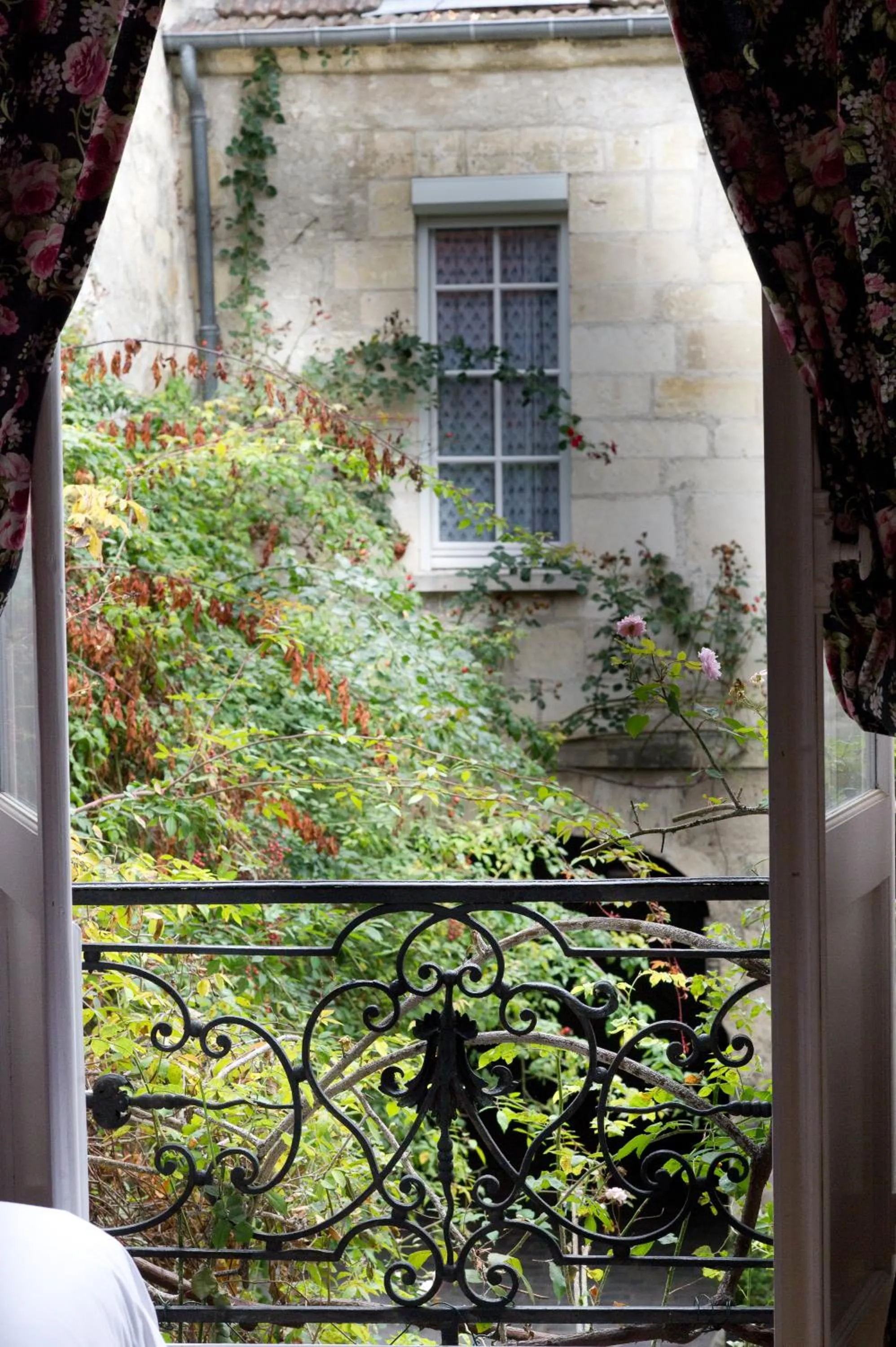 Balcony/Terrace in Côté Jardin - Chambres d'hôtes