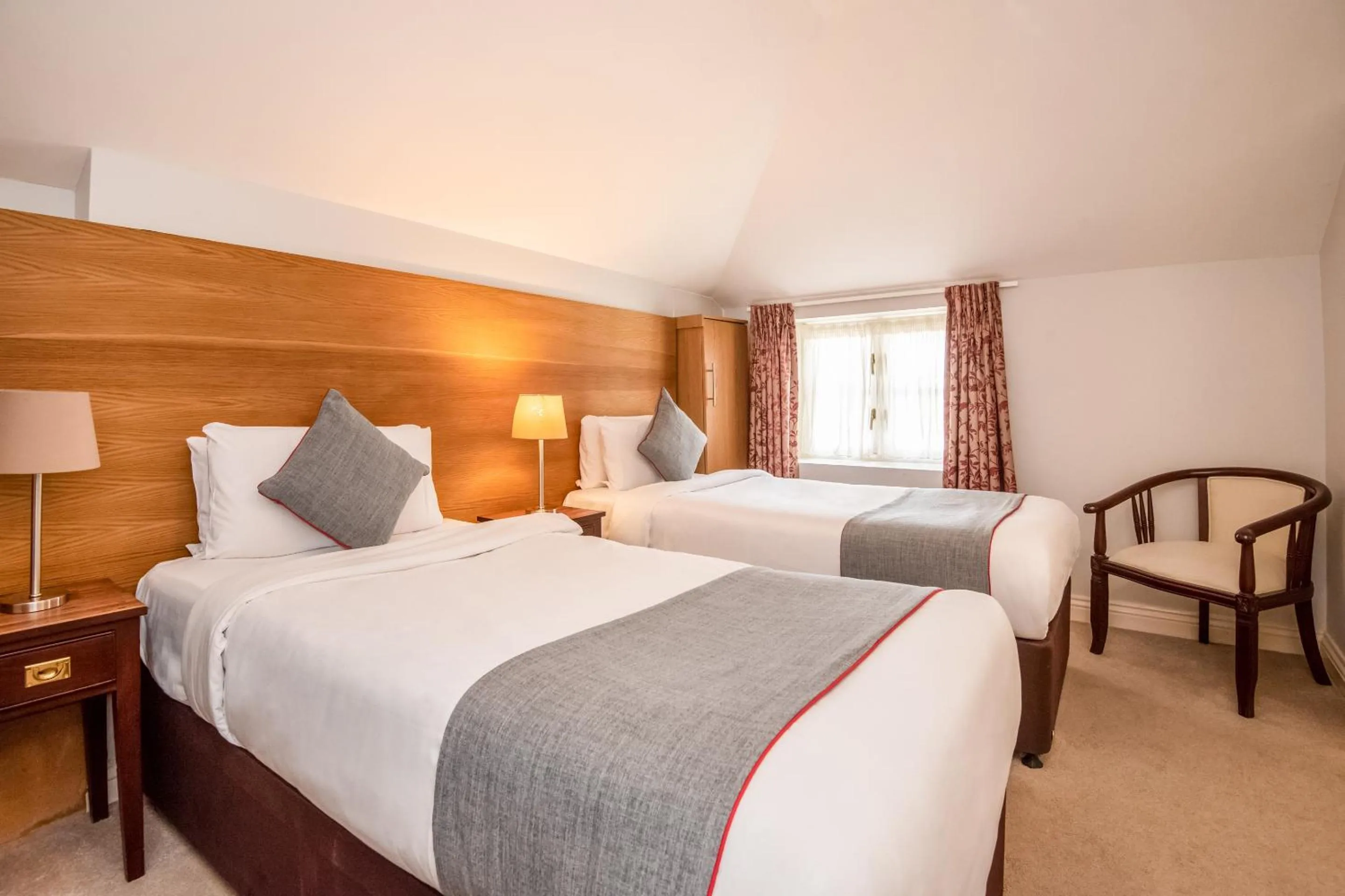 Bedroom, Bed in The Regency, Clifton Bristol by Belvilla