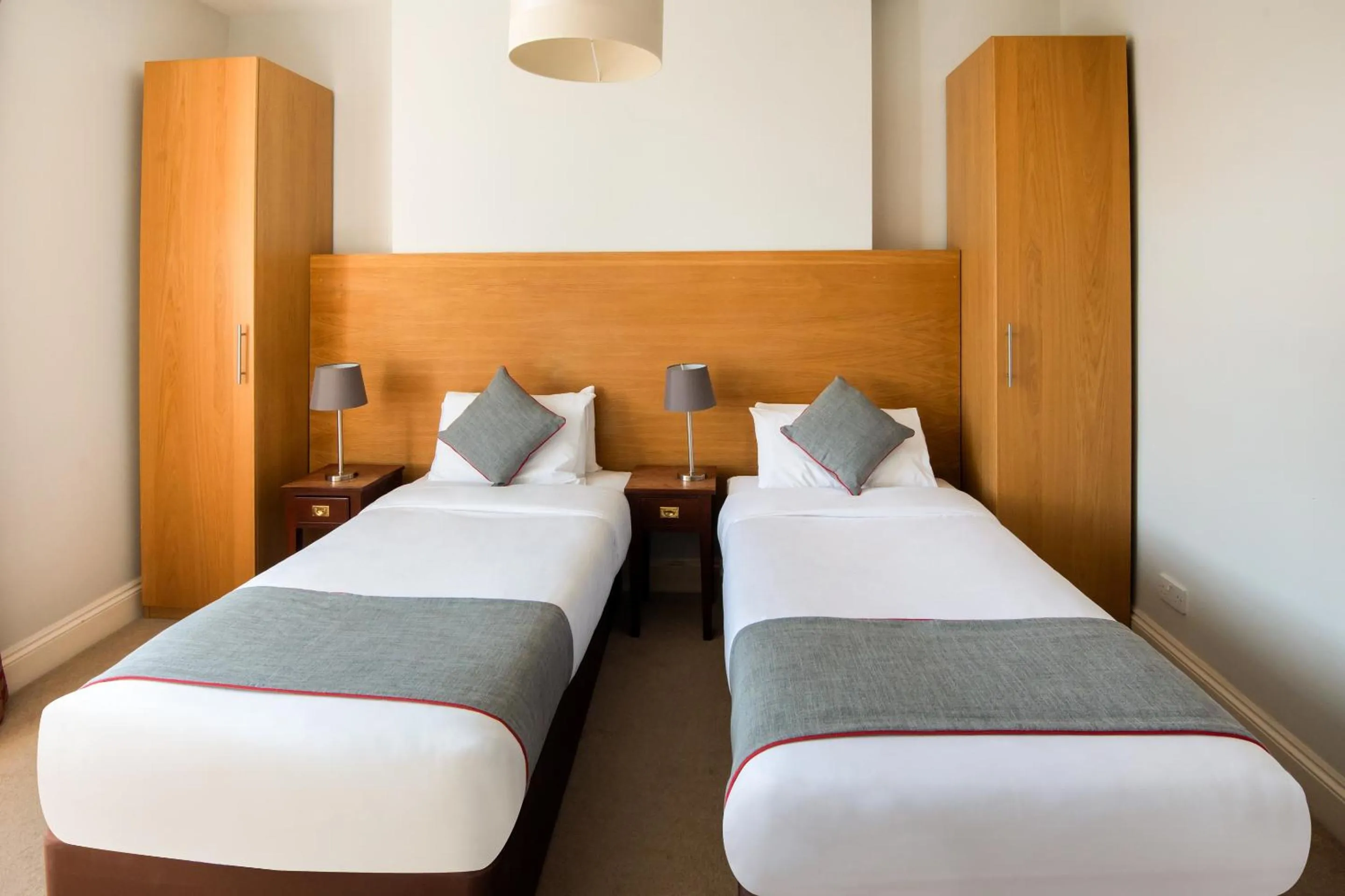 Bedroom, Bed in The Regency, Clifton Bristol by Belvilla