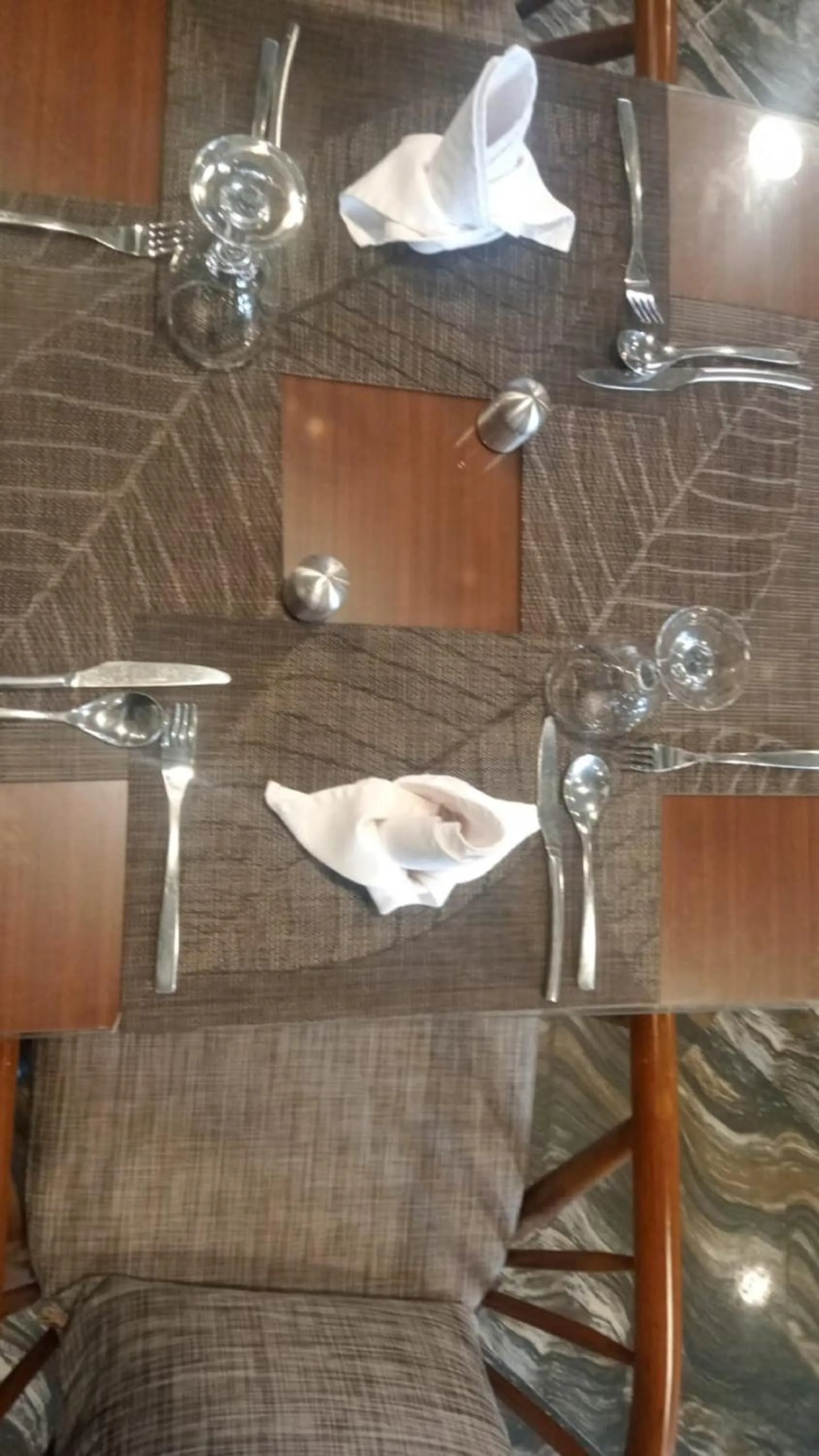 Restaurant/places to eat in Africana Hotel & Spa