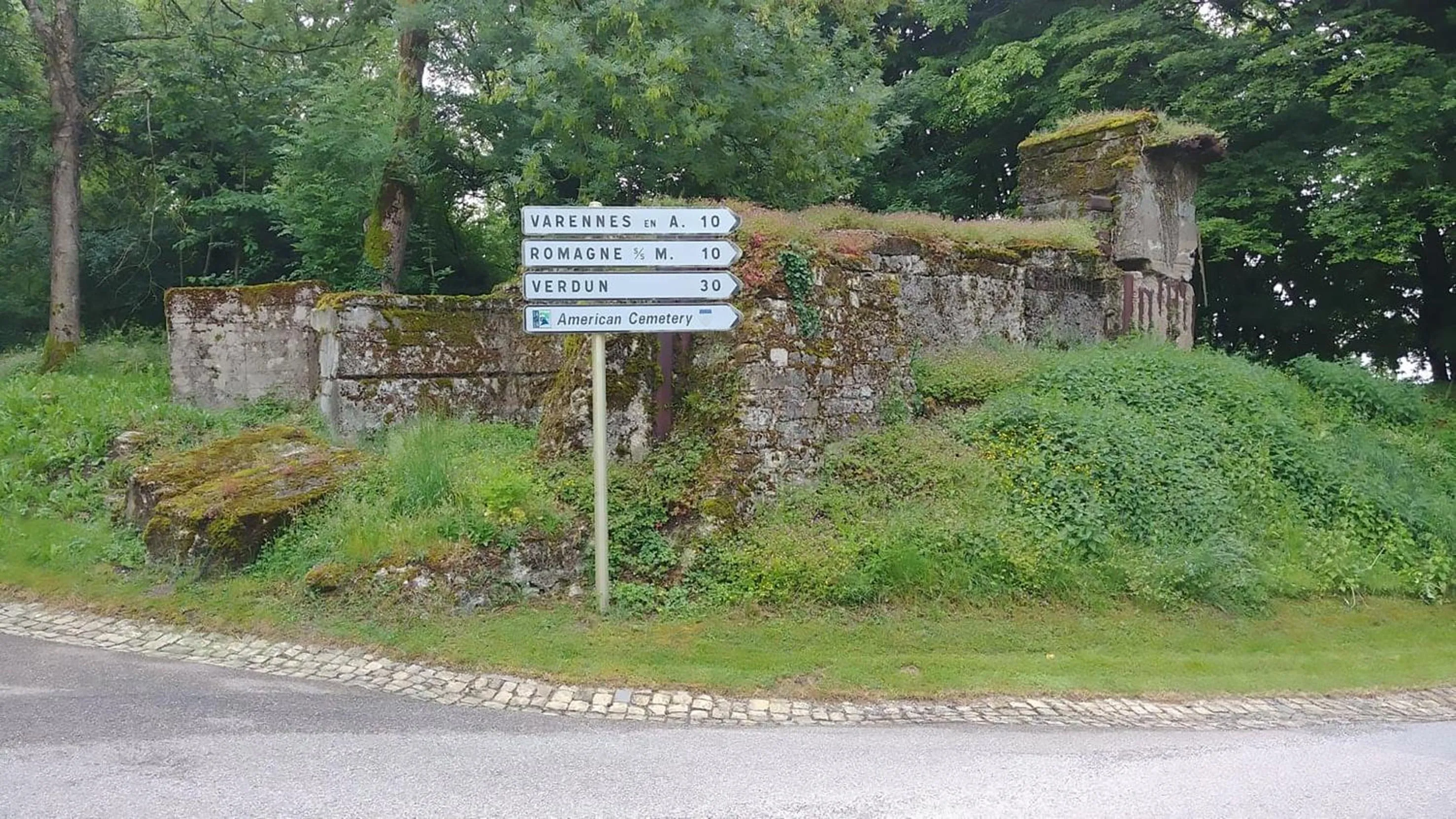 Nearby landmark in Arara