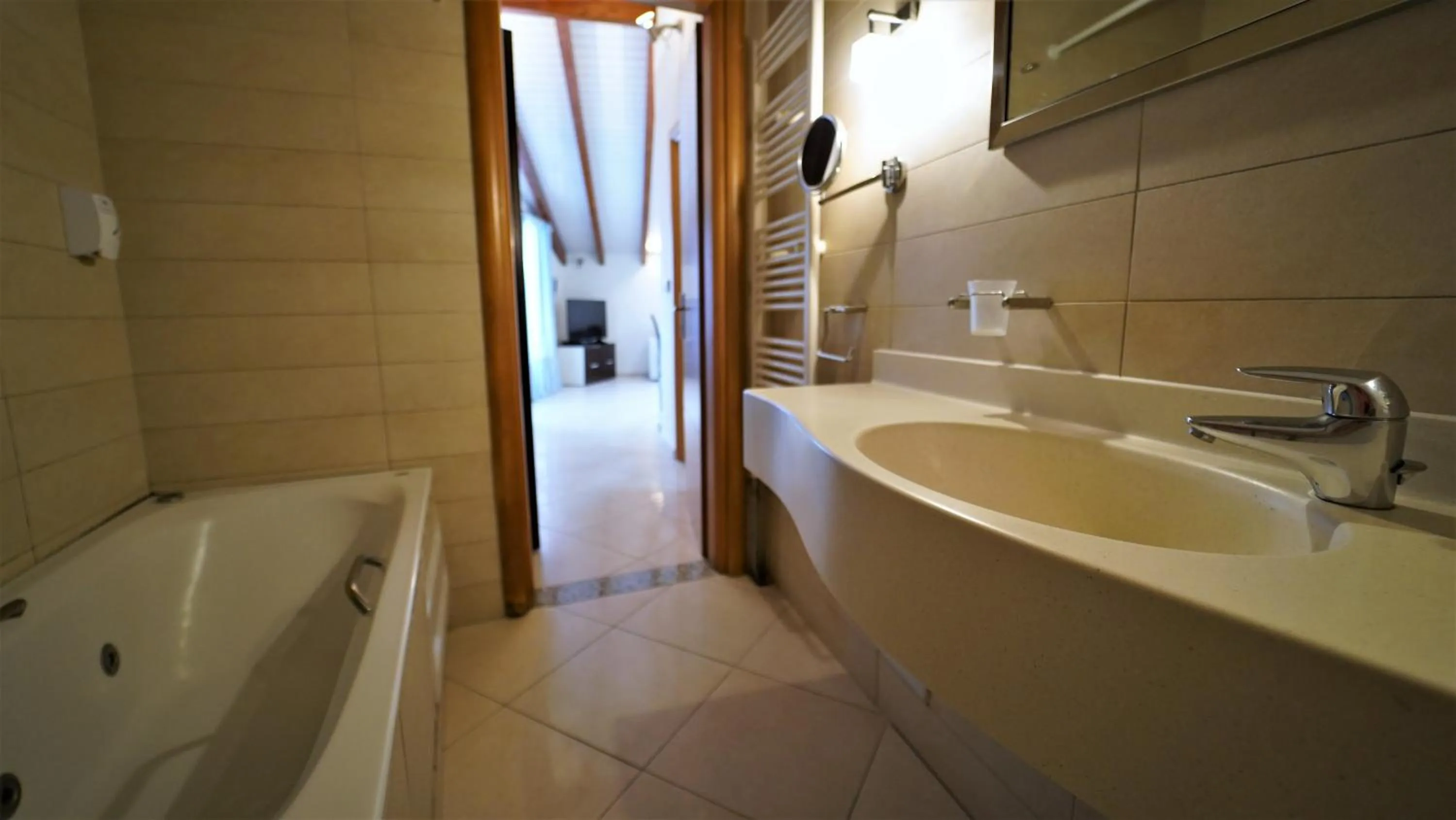 Bathroom in Zigouris House