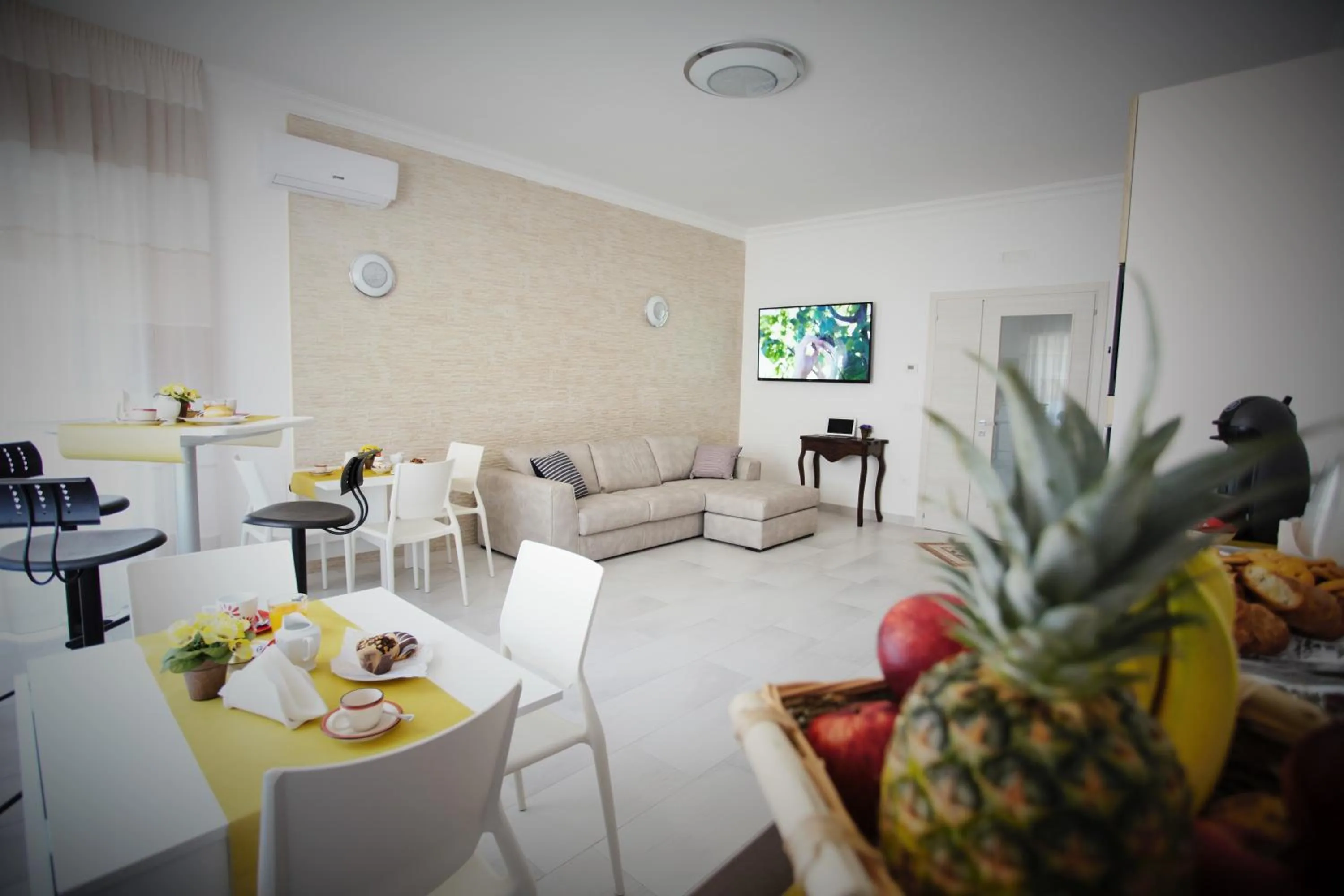 Breakfast in Central Apartments