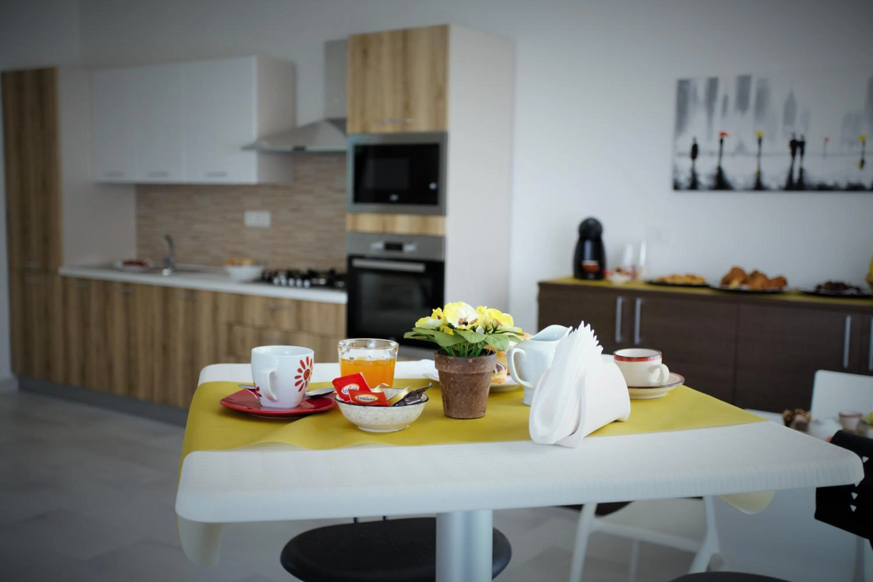 Breakfast in Central Apartments