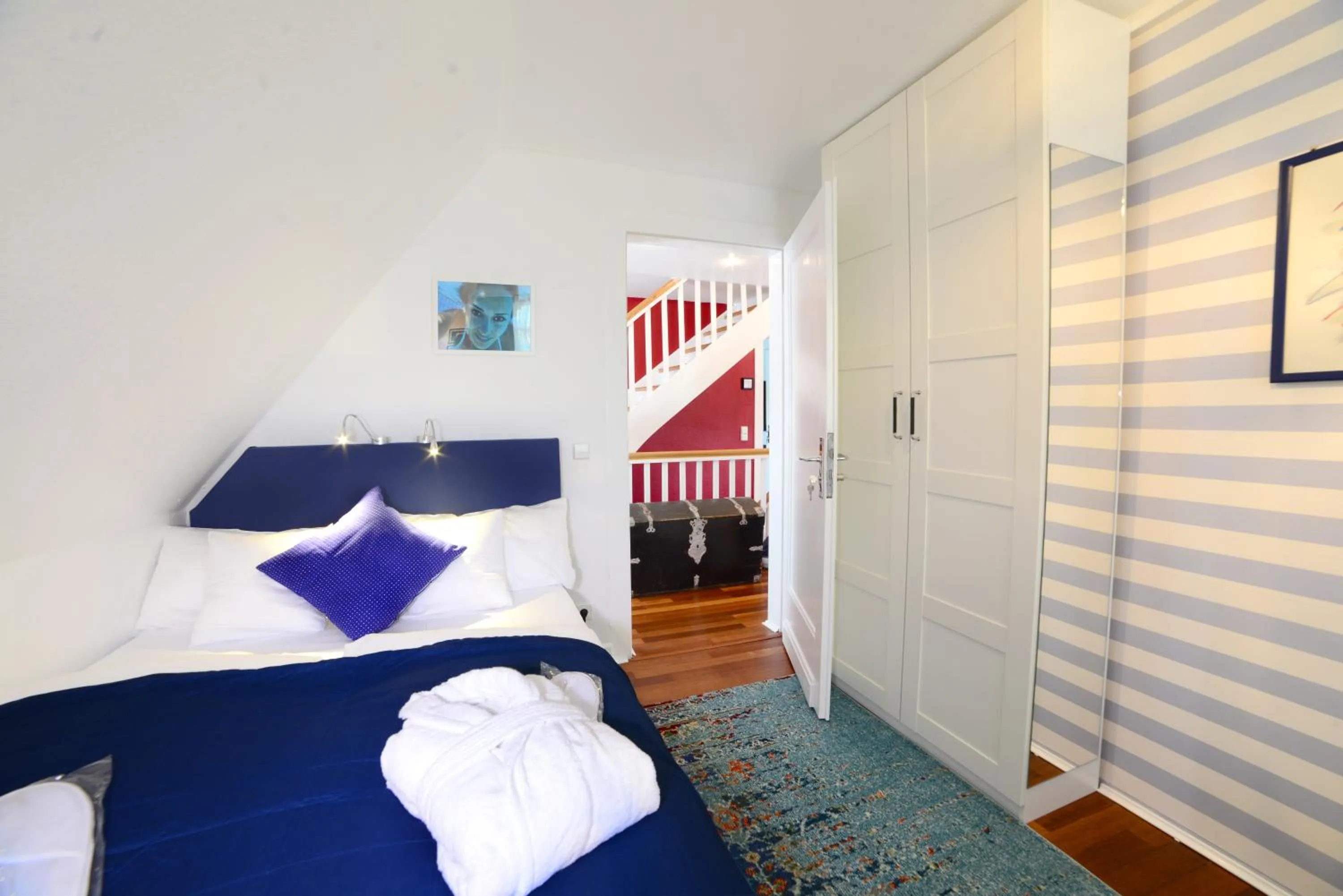 Photo of the whole room, Bed in Lilis kleines Hotel