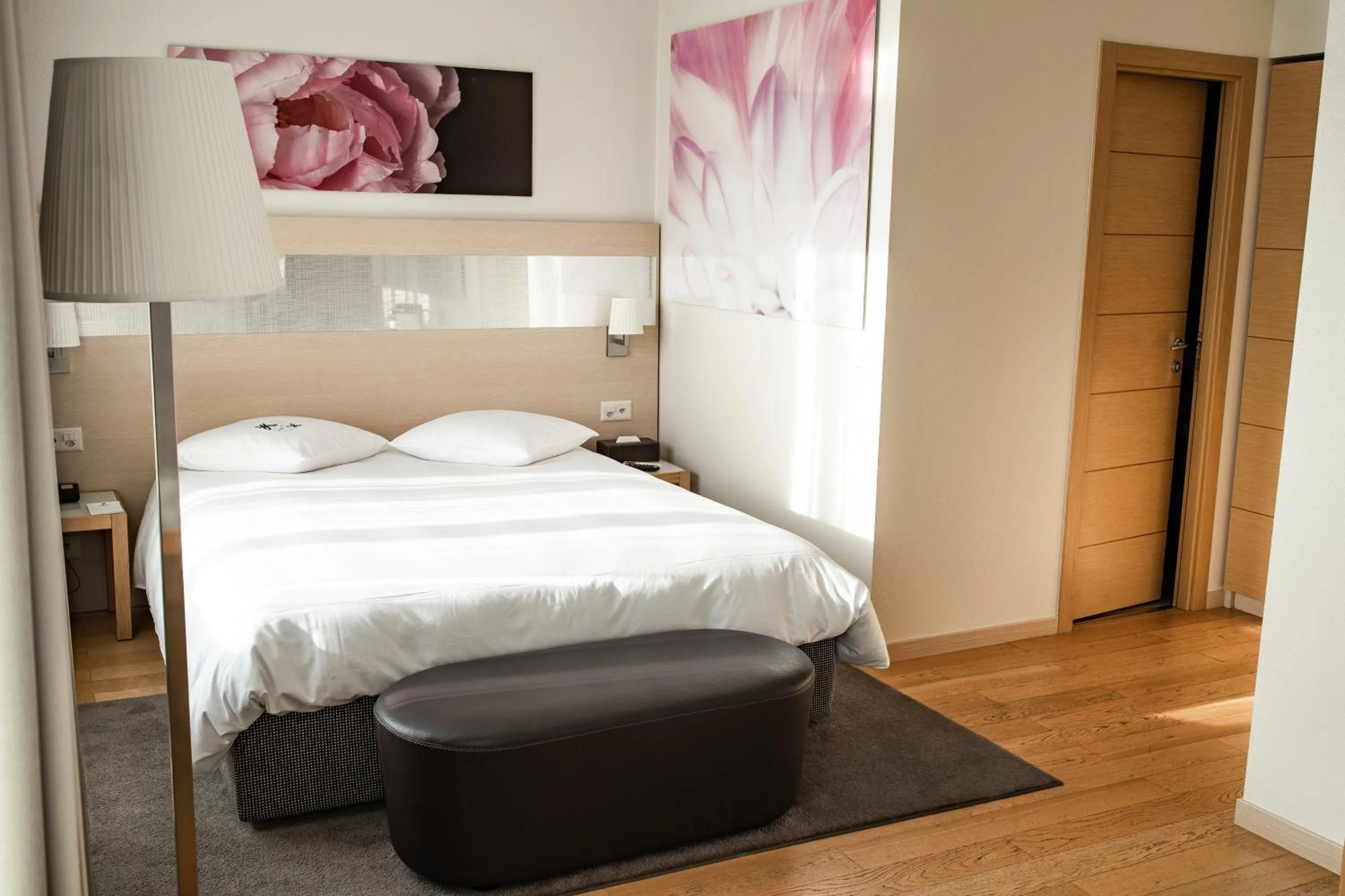 Bedroom, Bed in Starling Hôtel Résidence Genève