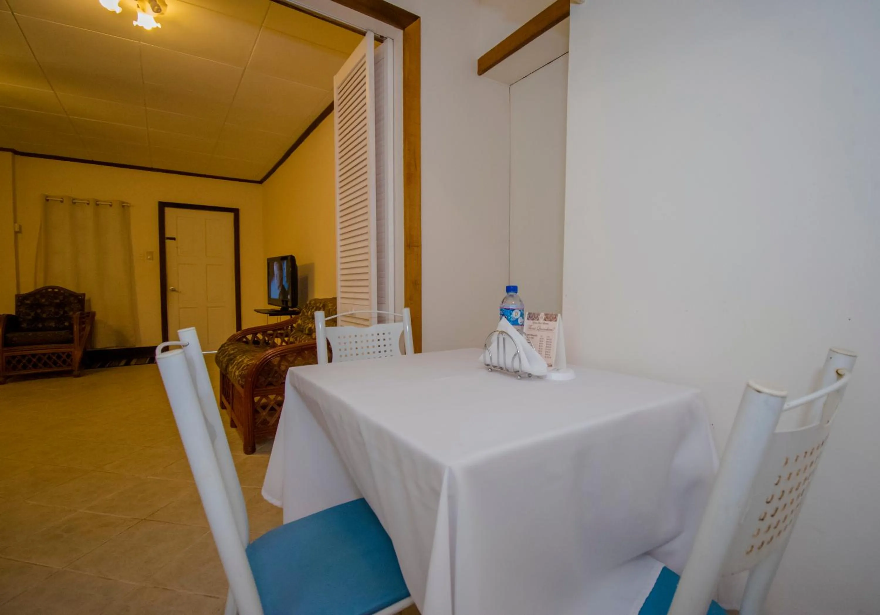 Living room in Herdmanston Lodge Hotel