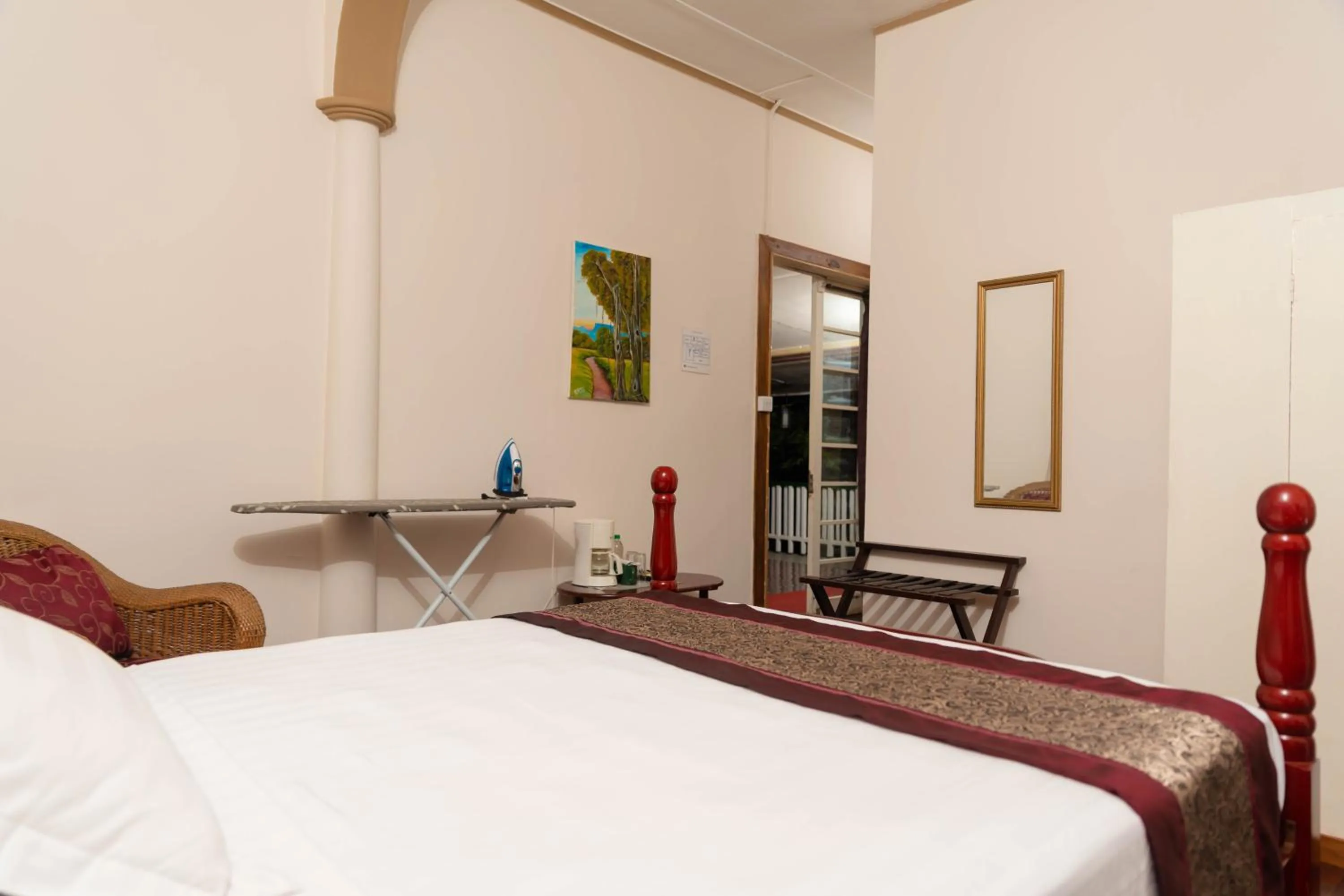 Bedroom, Bed in Herdmanston Lodge Hotel