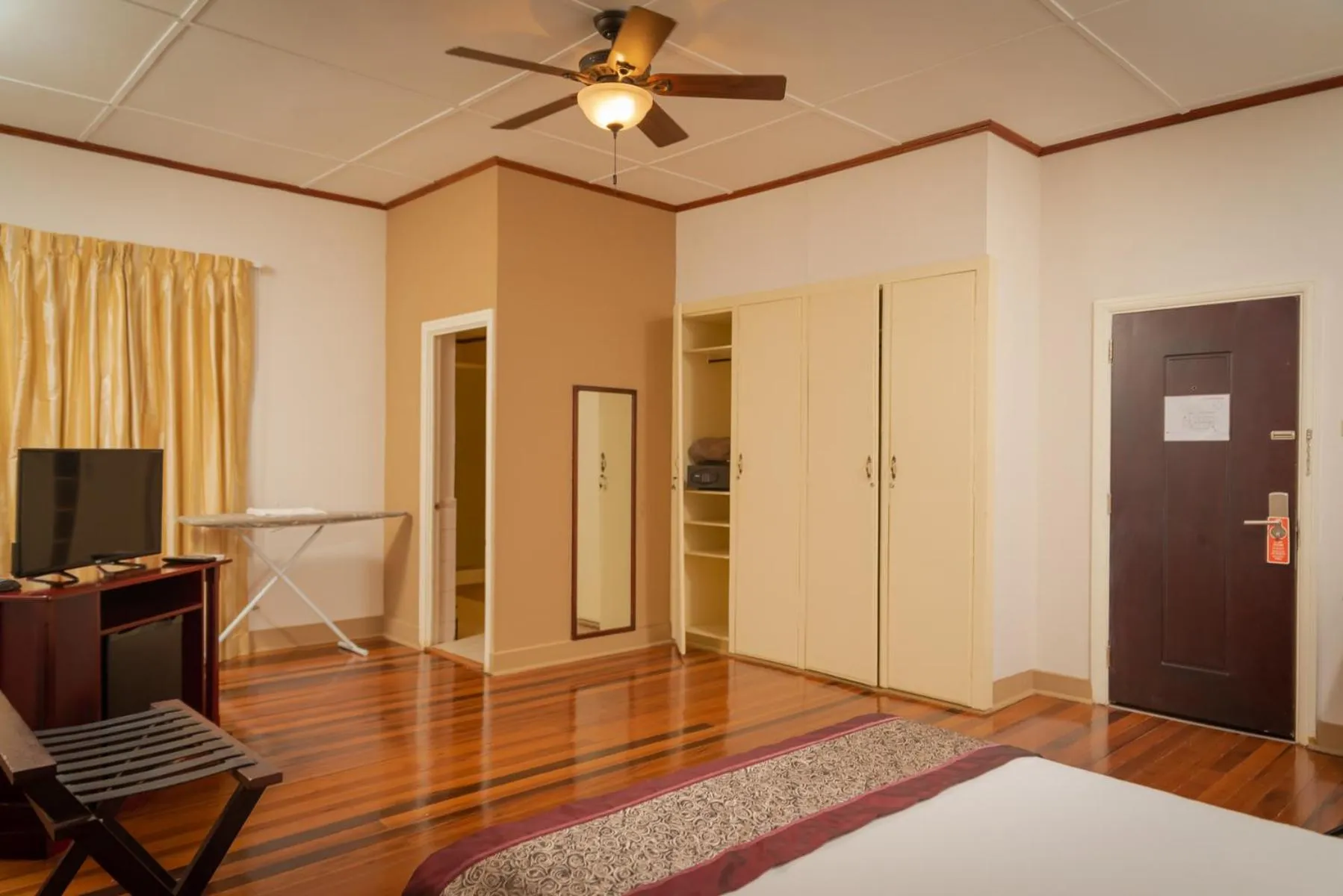 Bed in Herdmanston Lodge Hotel