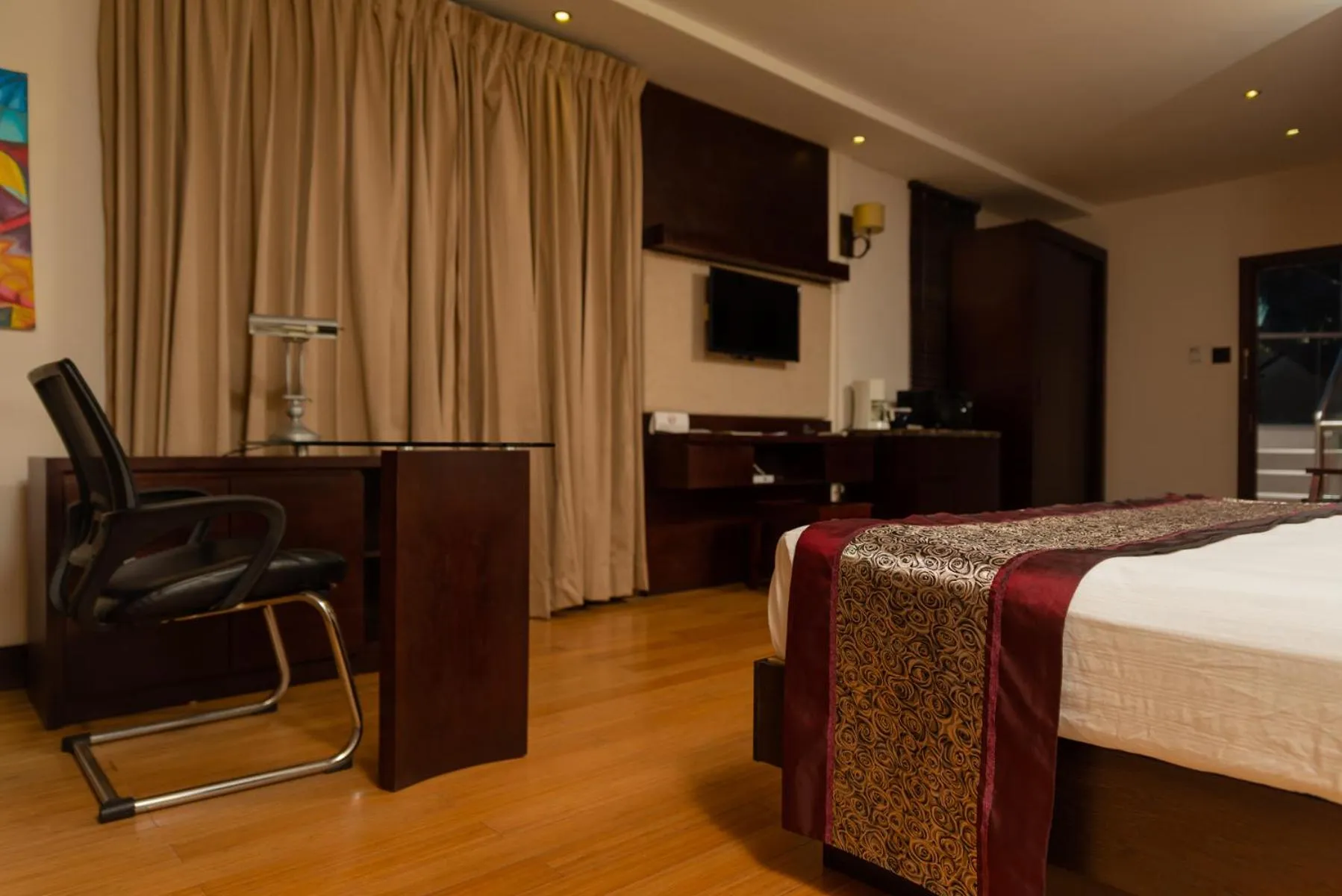 Bed in Herdmanston Lodge Hotel