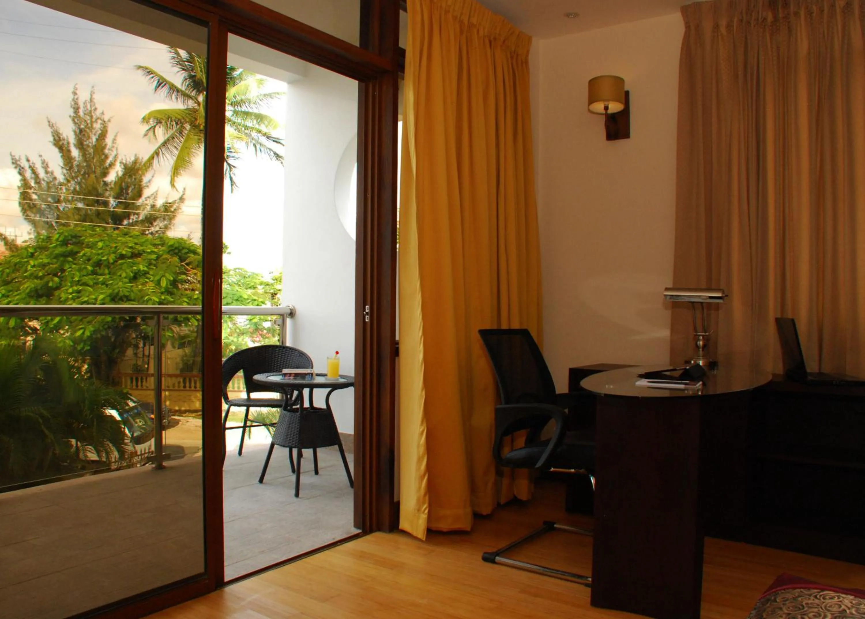 Balcony/Terrace in Herdmanston Lodge Hotel