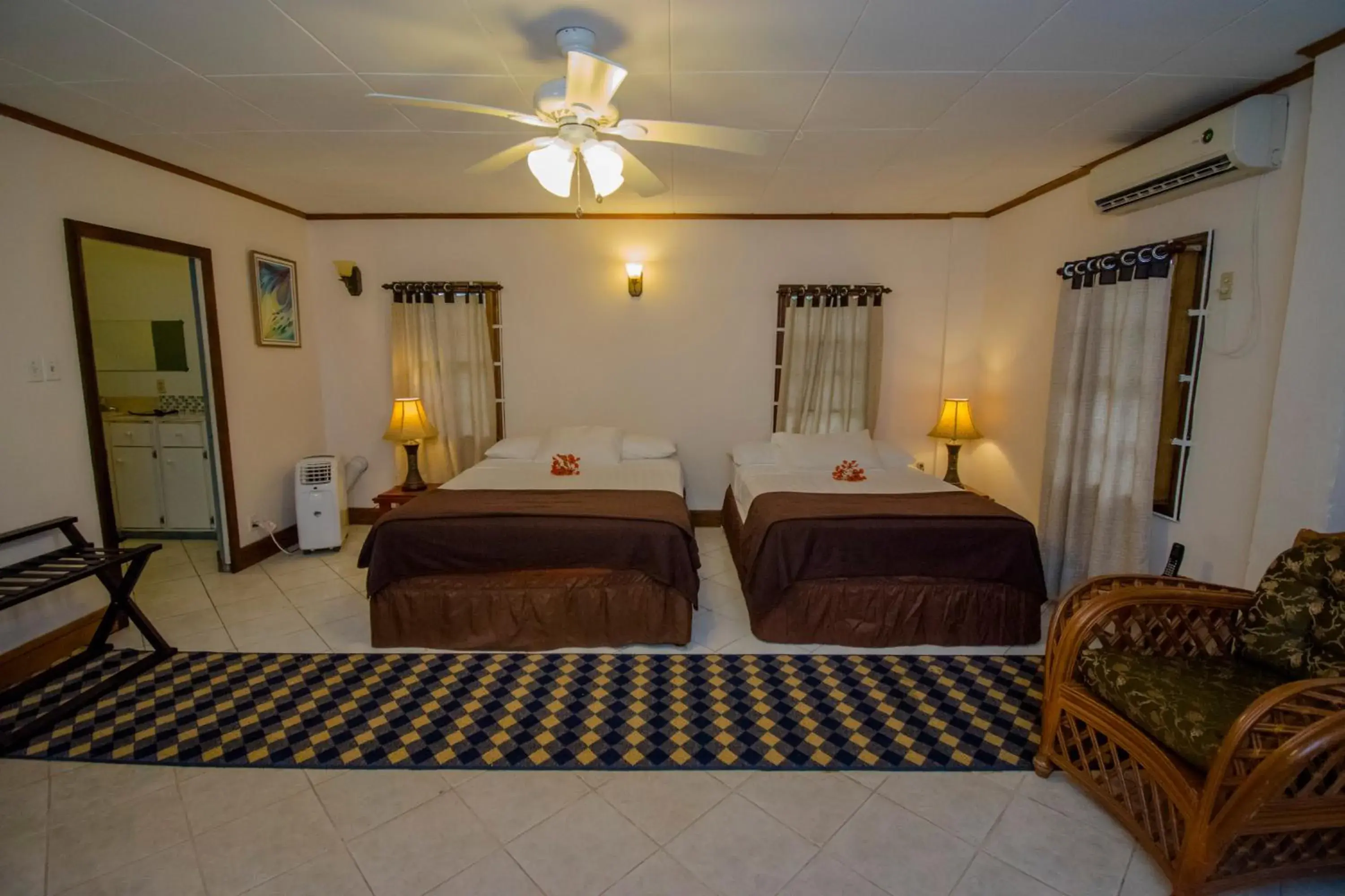 Deluxe Queen Studio in Herdmanston Lodge Hotel Deluxe Queen Studio in Herdmanston Lodge Hotel