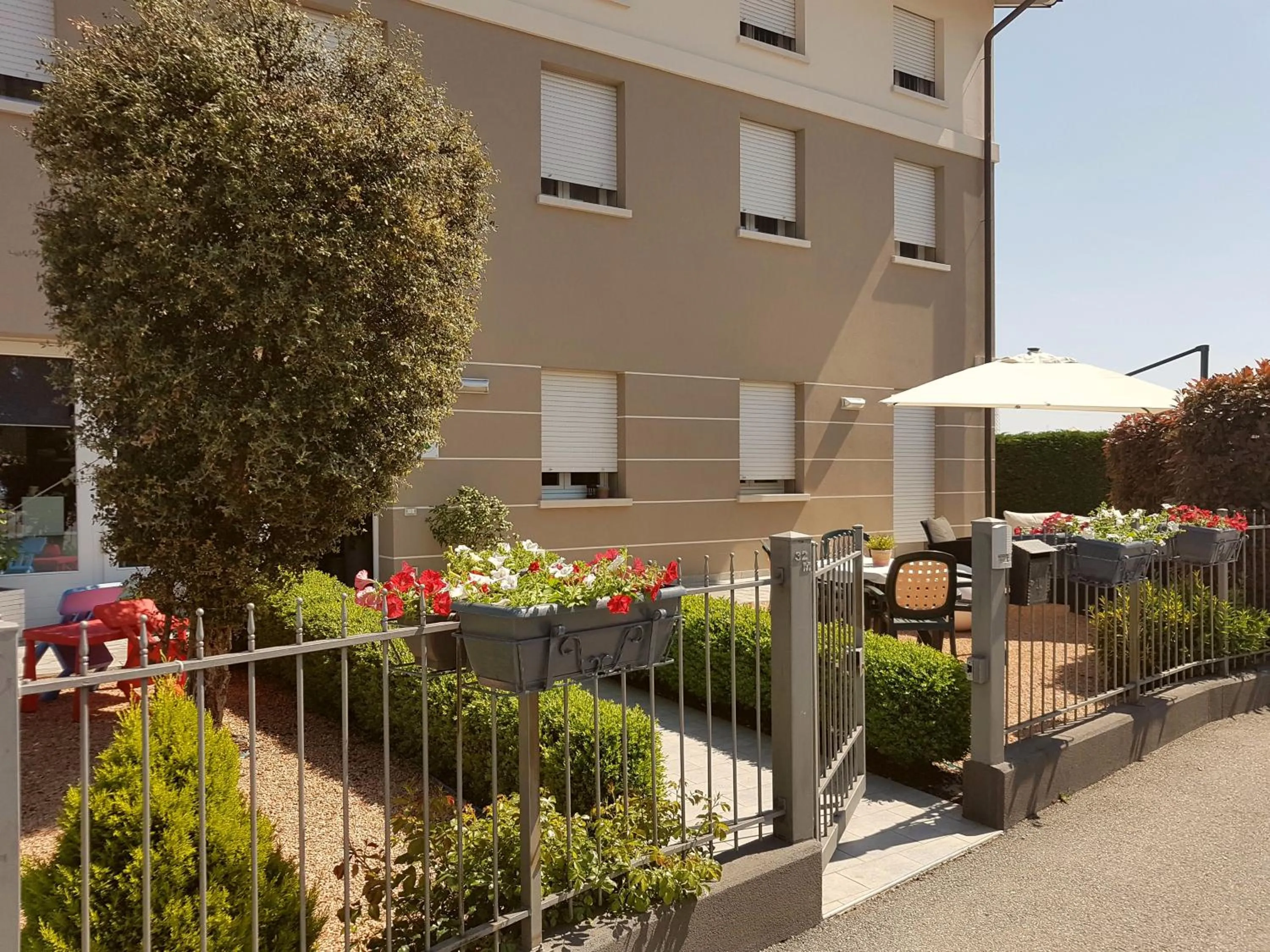 Facade/entrance in Affittacamere Borgo Sabbionara