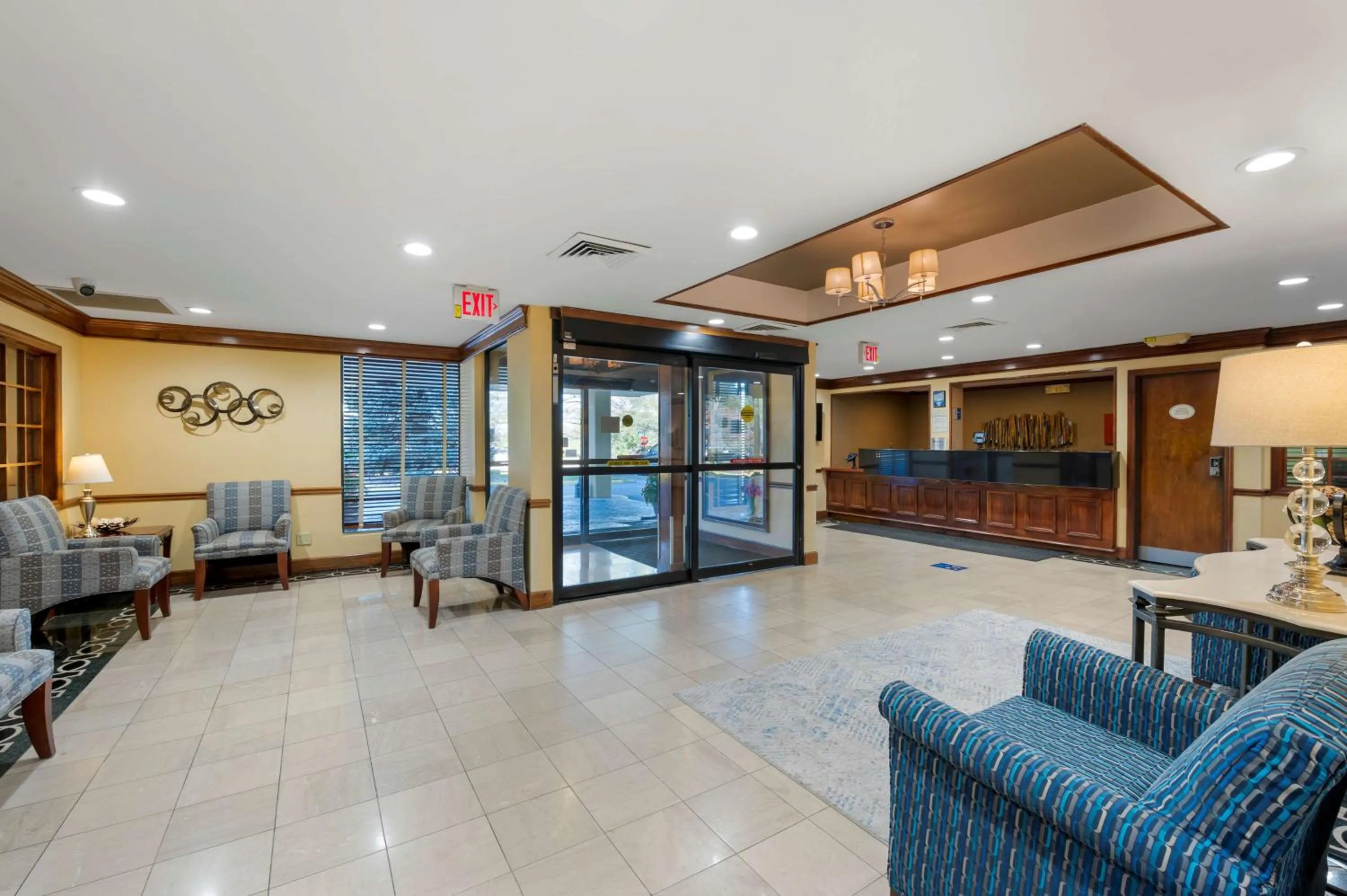 Lobby or reception in Best Western Louisville East Inn & Suites