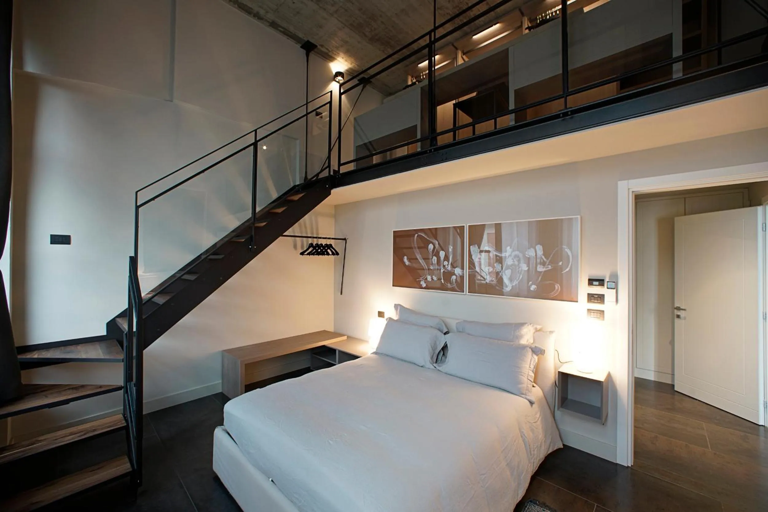 Bathroom, Bed in EDIT Lofts