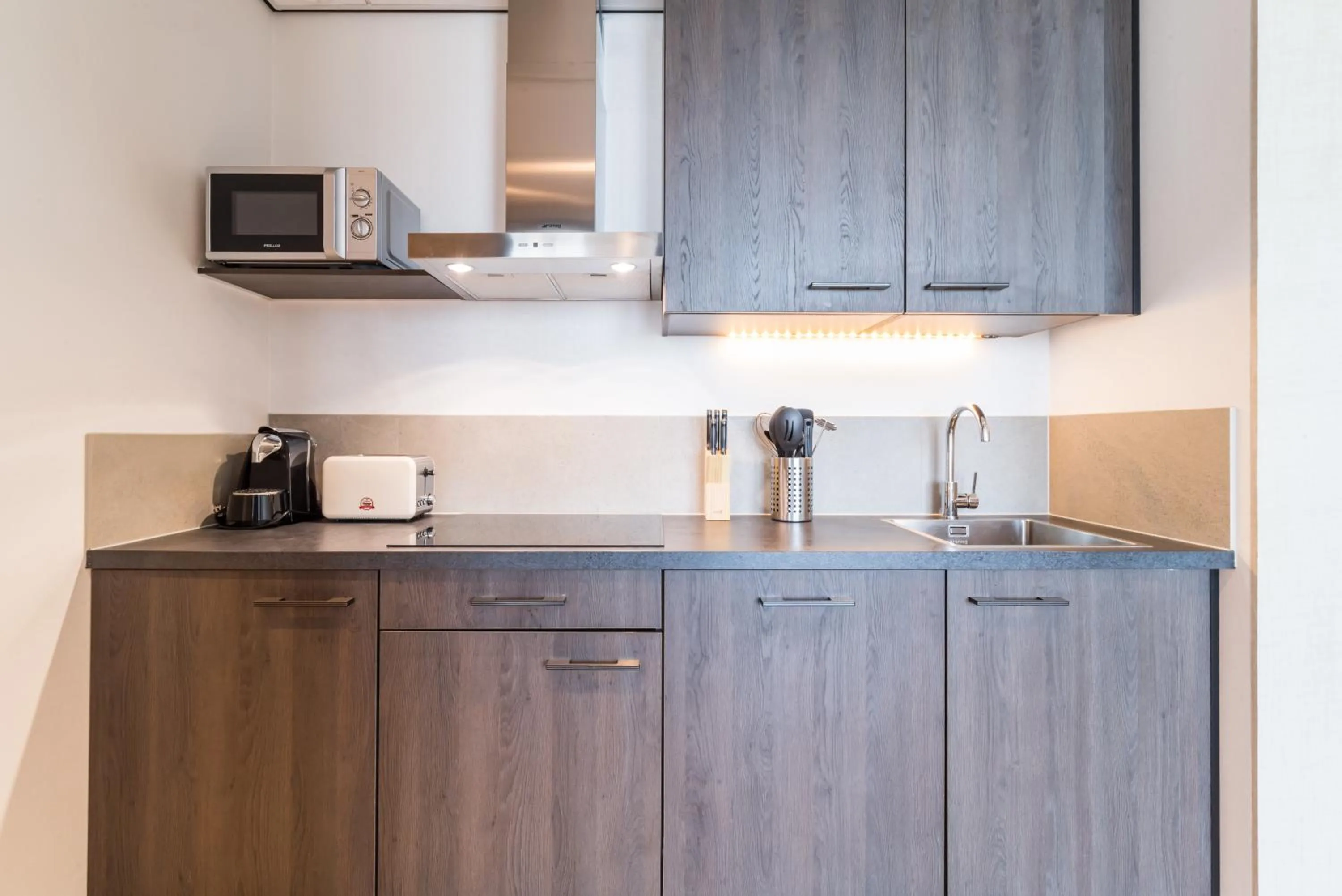 Coffee/tea facilities in Radisson Hotel & Suites Amsterdam South