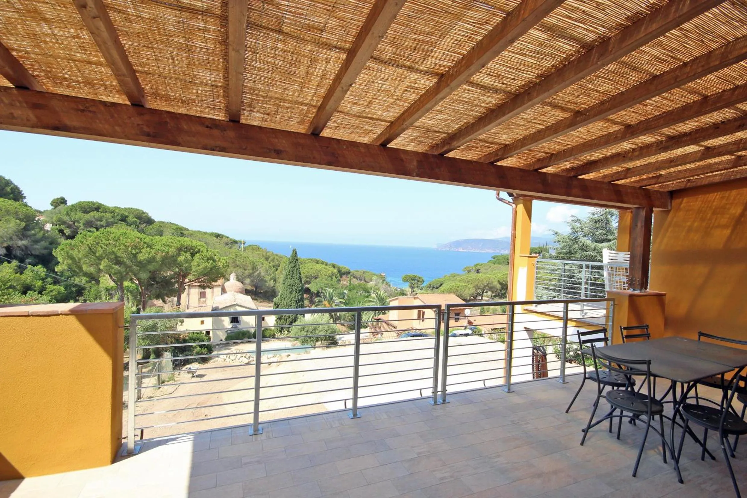 Balcony/Terrace in Villa Artemide