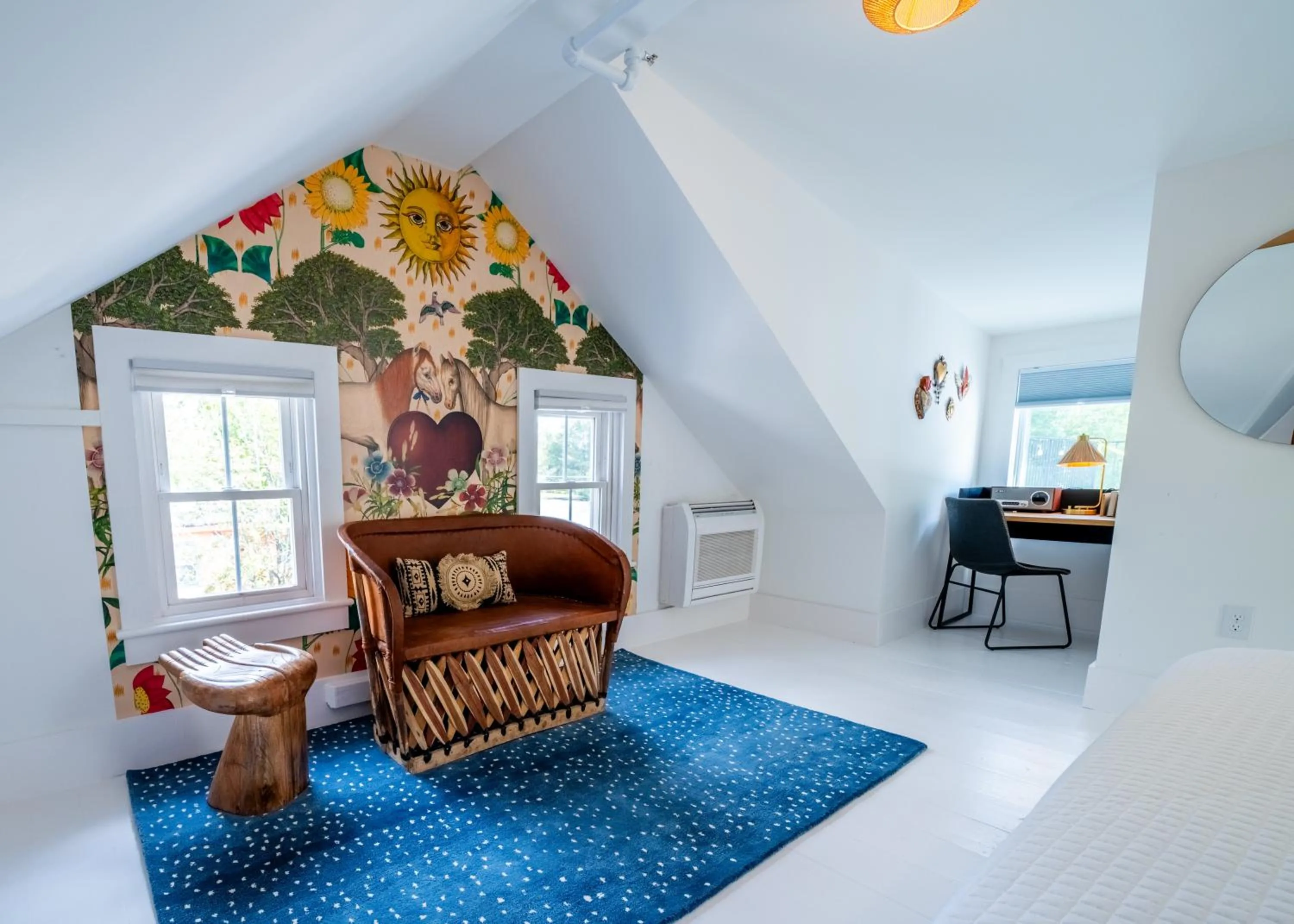 Bedroom, Bed in Twin Gables of Woodstock