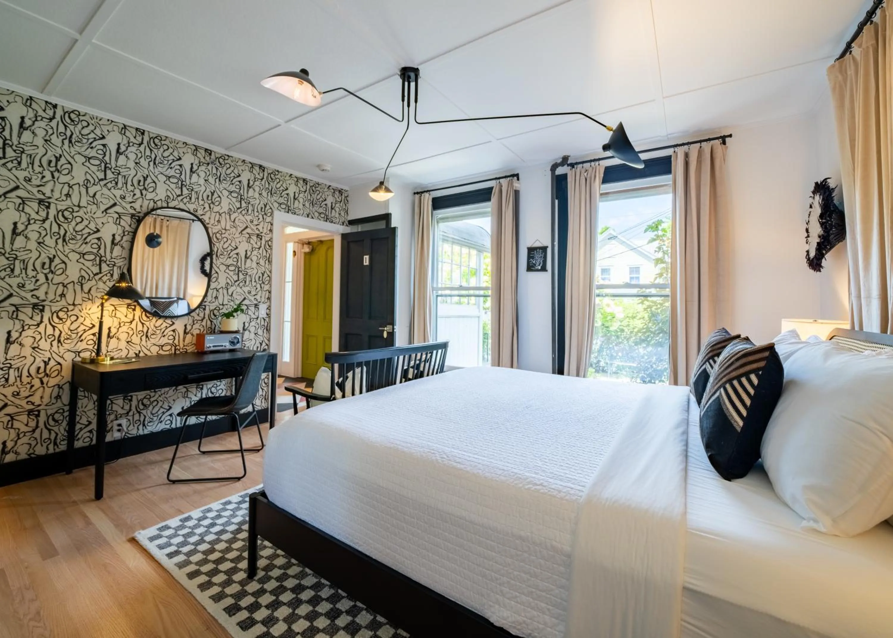 Bedroom, Bed in Twin Gables of Woodstock