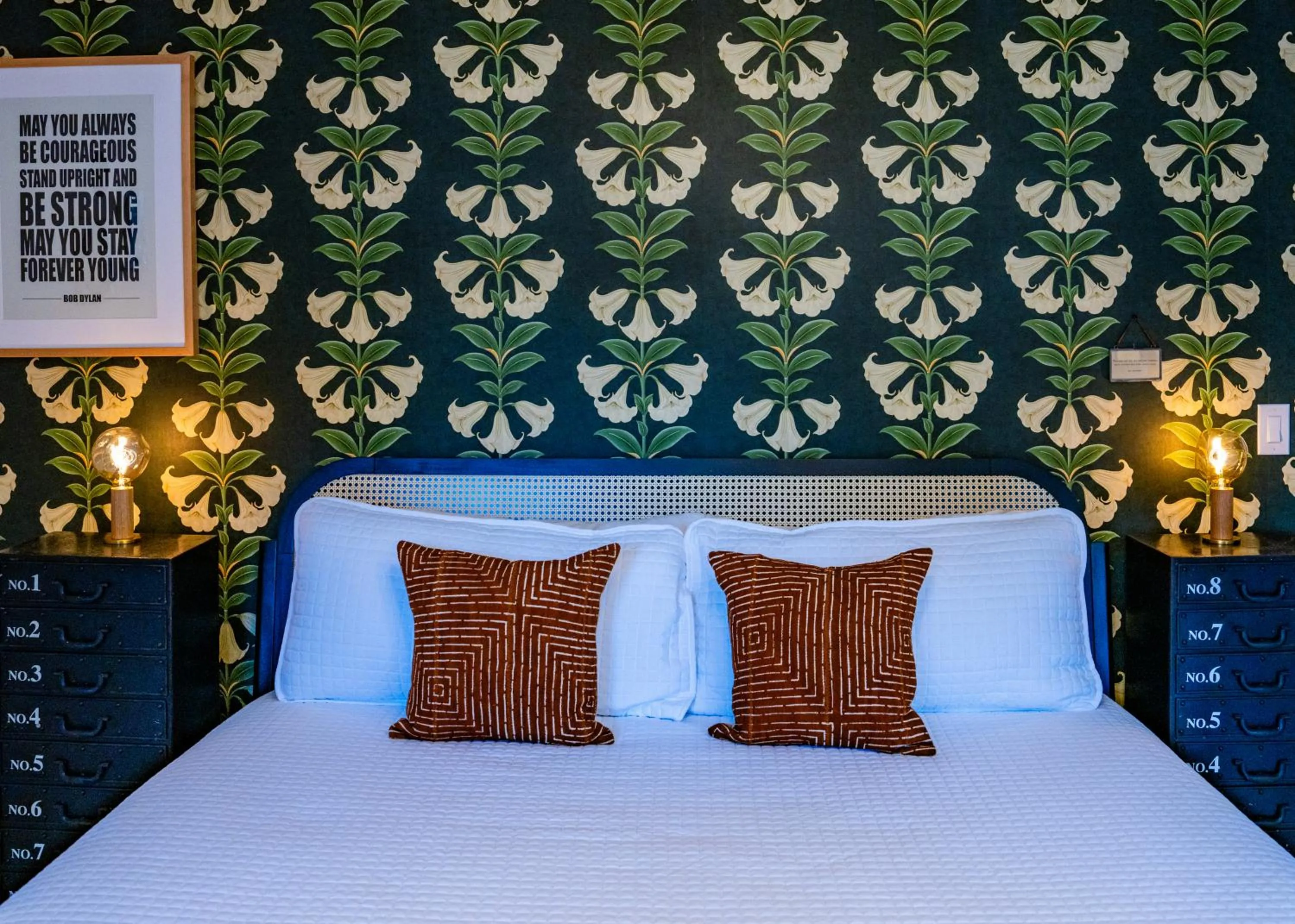 Bedroom, Bed in Twin Gables of Woodstock