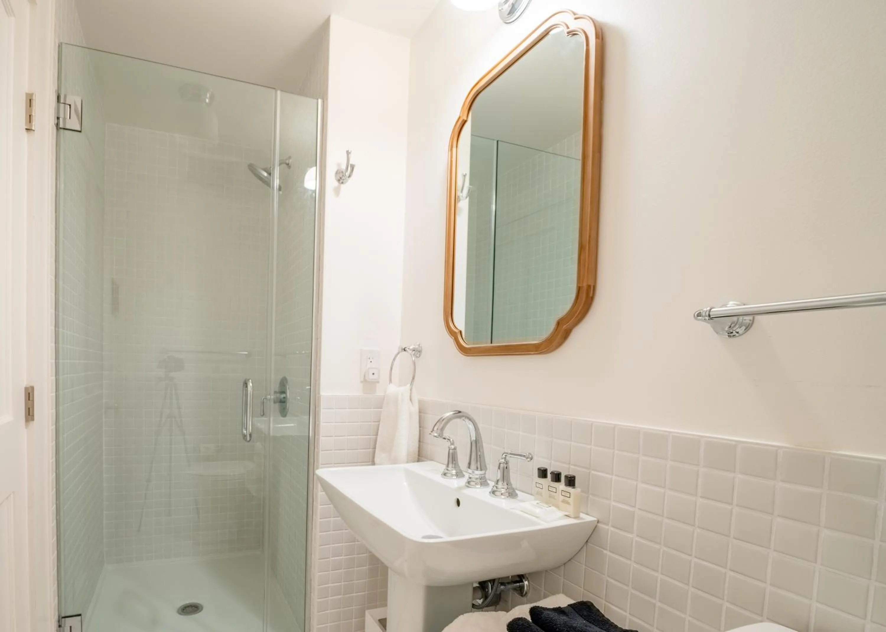 Shower in Twin Gables of Woodstock