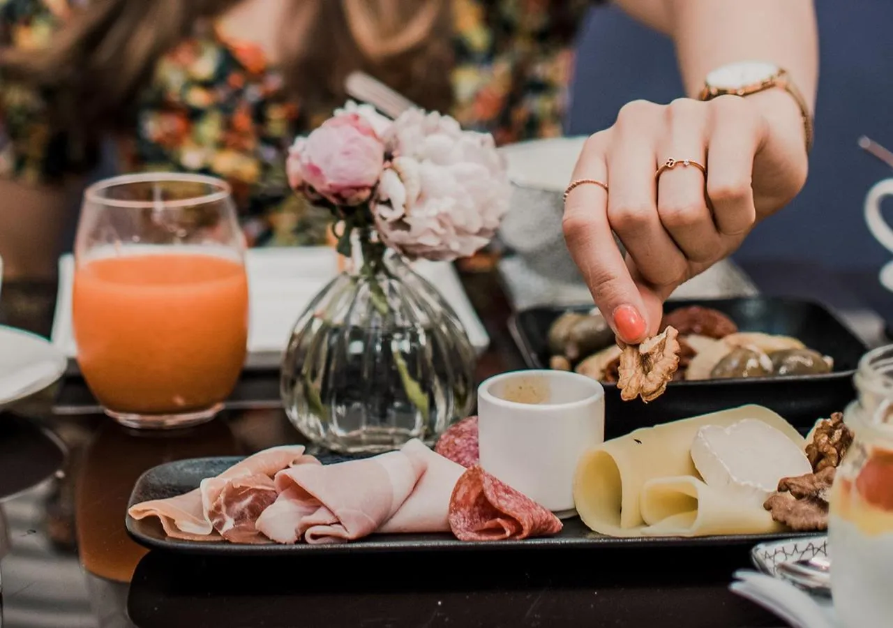 Breakfast in Hotel Topazz & Lamée