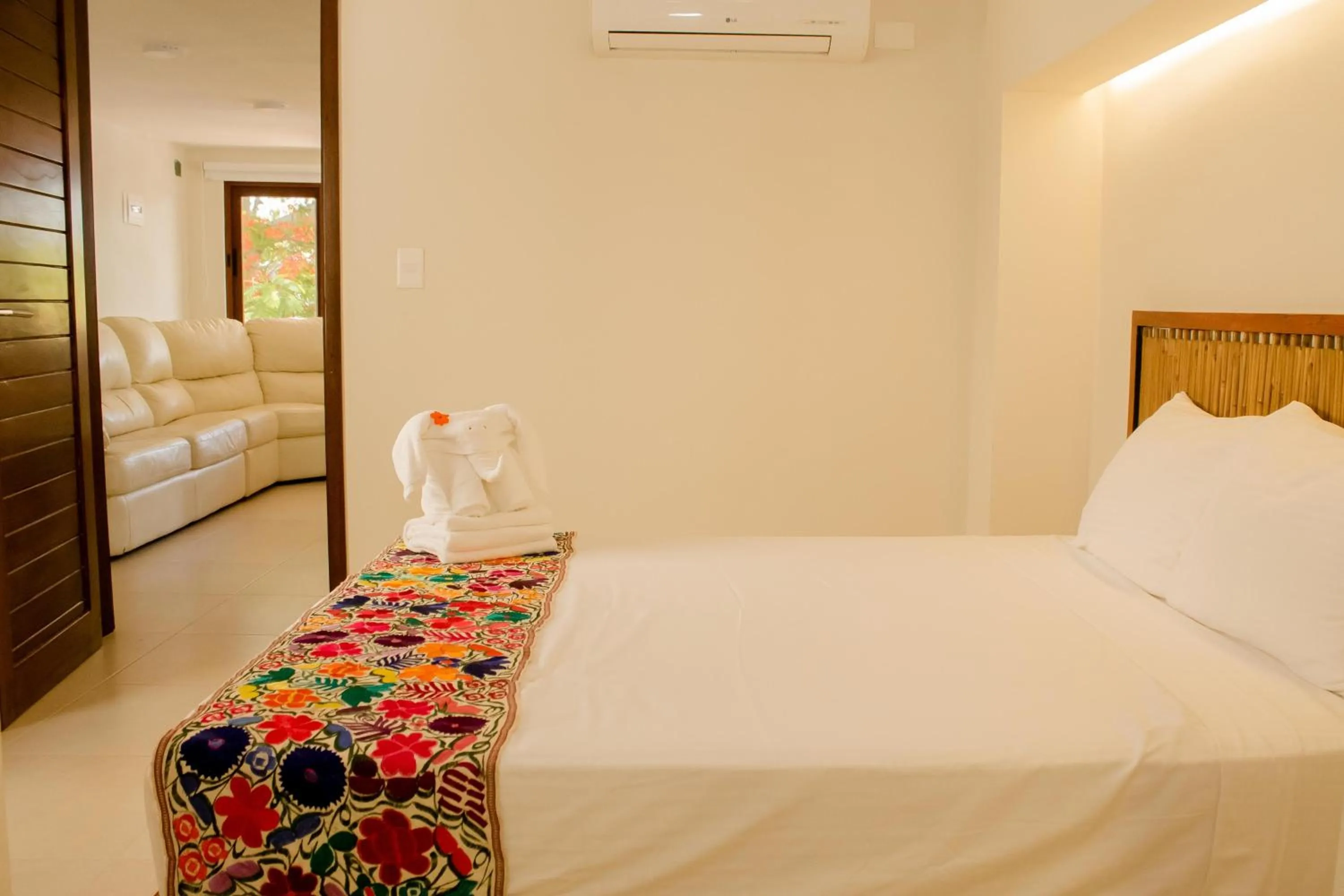 Bed in Hotel Azul Maya