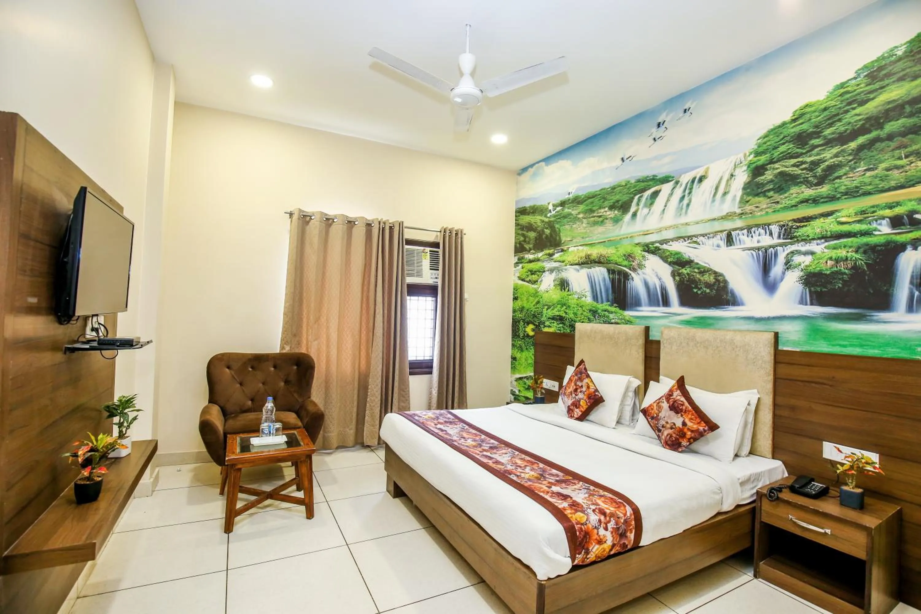 Bed in Hotel Karan Residency - 5 Min Walk From Golden Temple