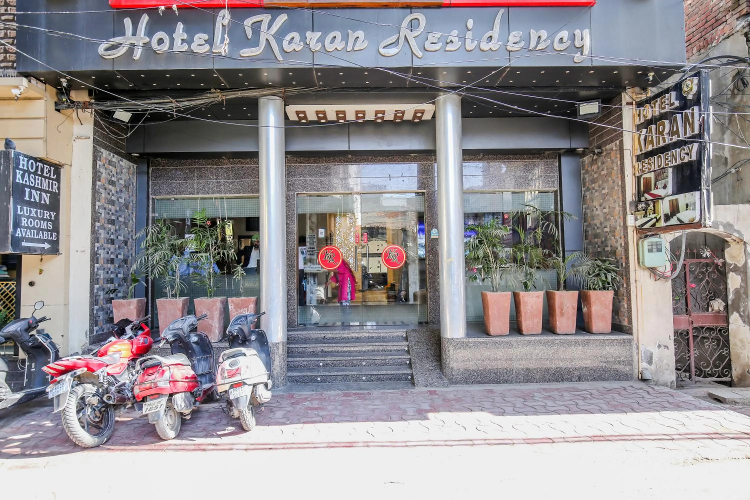 Facade/entrance in Hotel Karan Residency - 5 Min Walk From Golden Temple