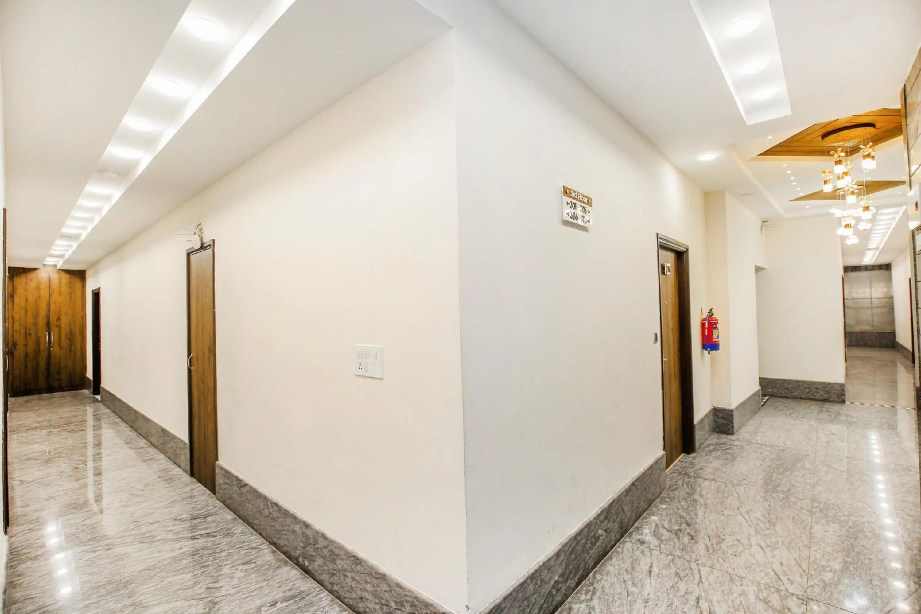 elevator in Hotel Karan Residency - 5 Min Walk From Golden Temple