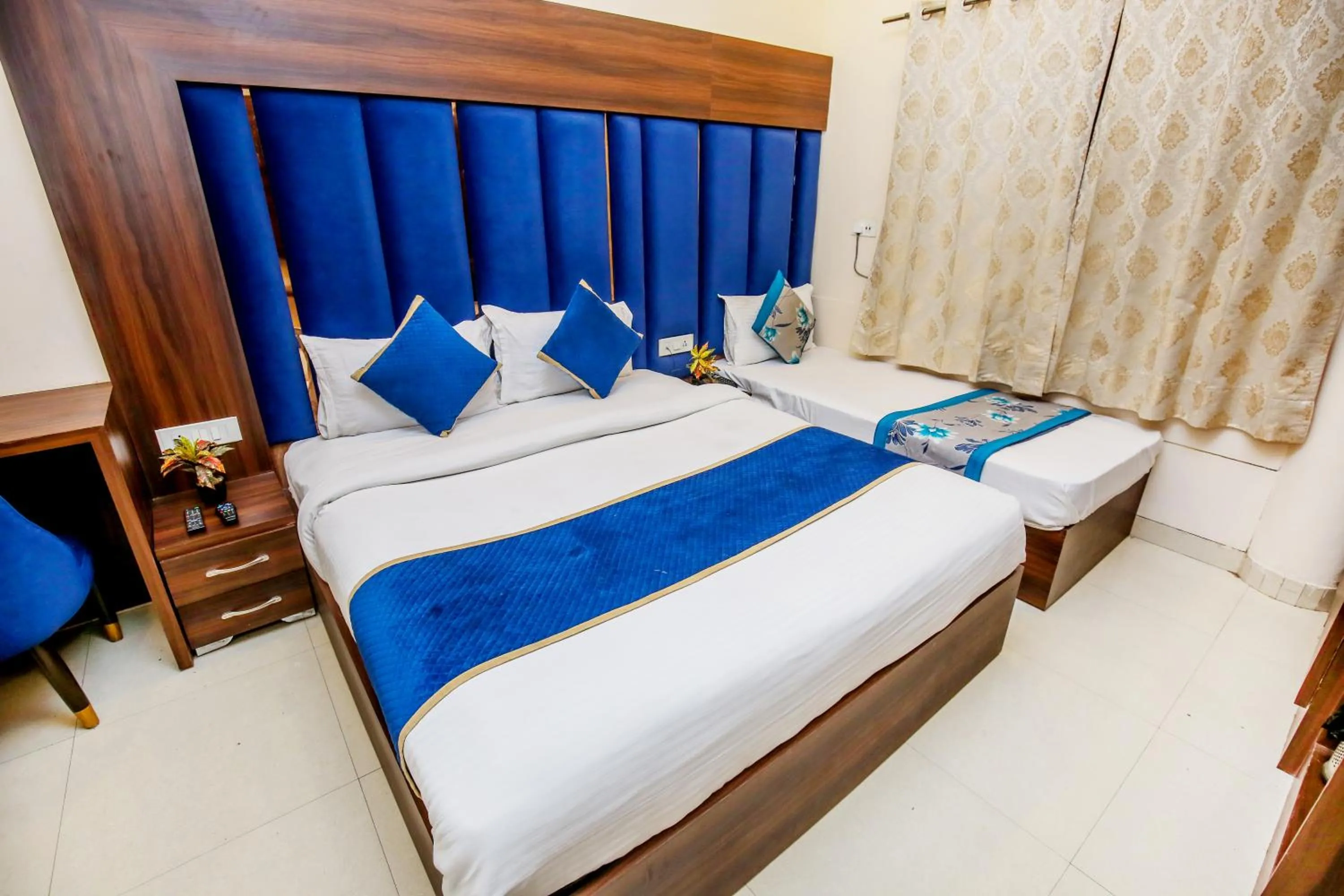 Bed in Hotel Karan Residency - 5 Min Walk From Golden Temple