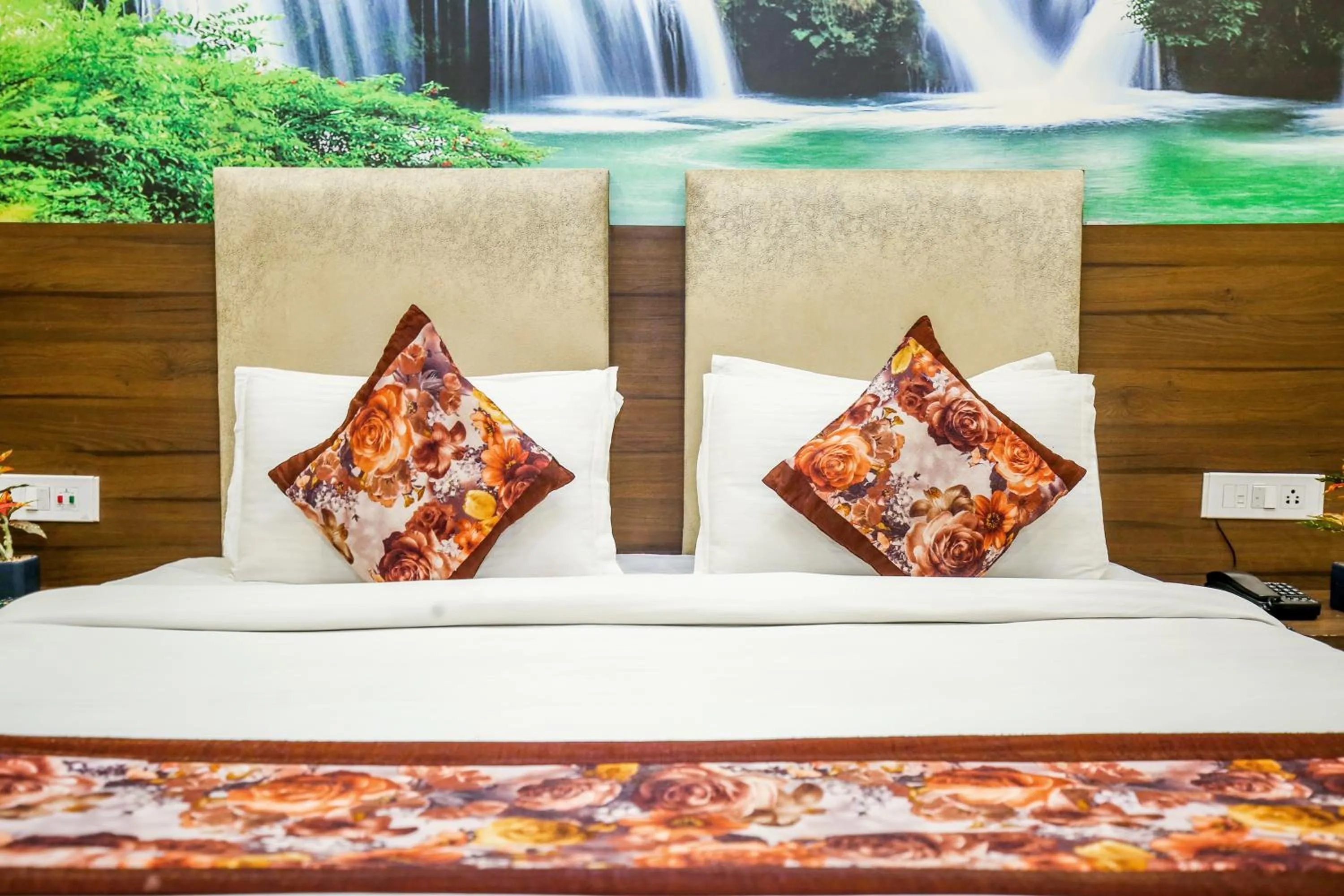 Bed in Hotel Karan Residency - 5 Min Walk From Golden Temple