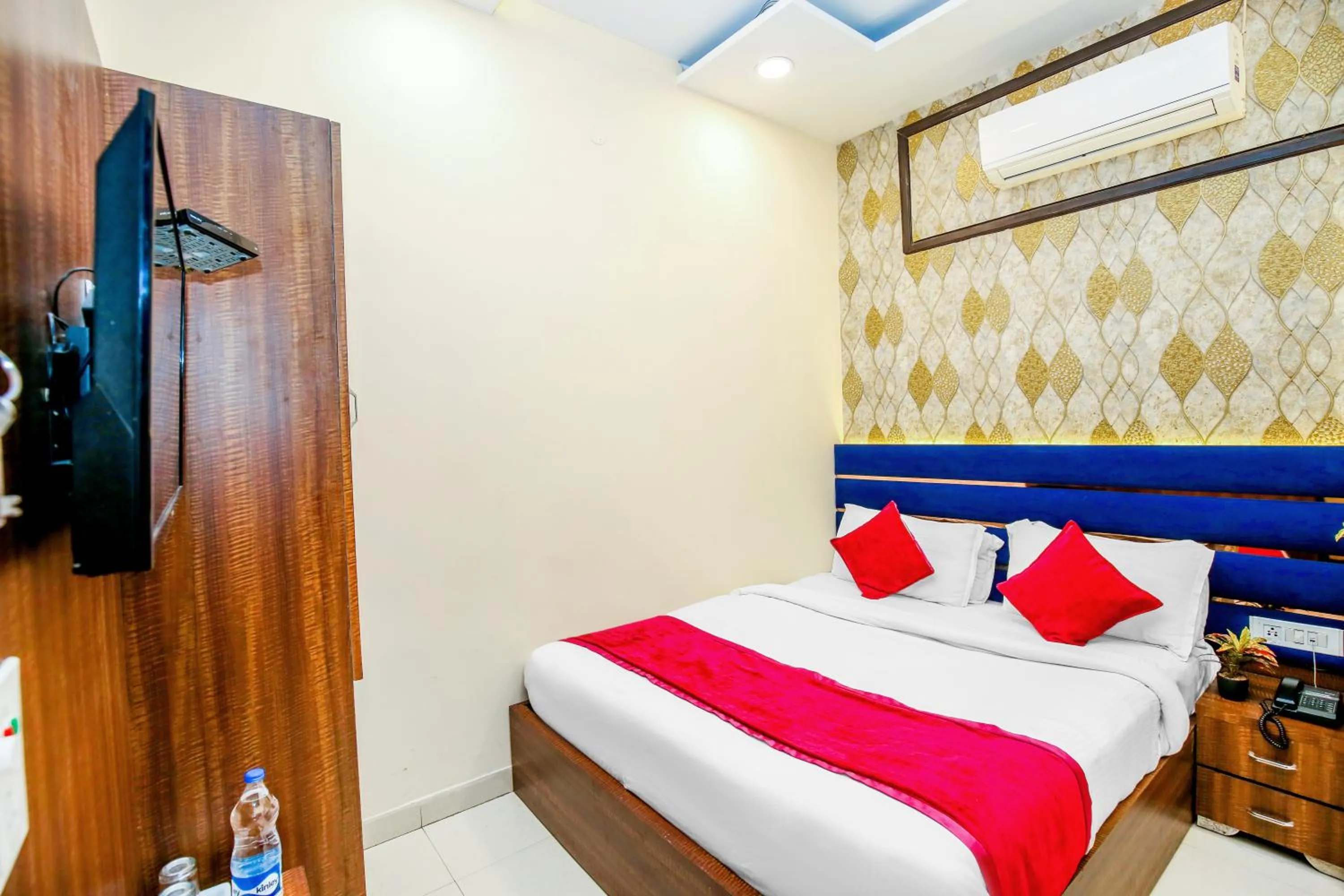 Bed in Hotel Karan Residency - 5 Min Walk From Golden Temple