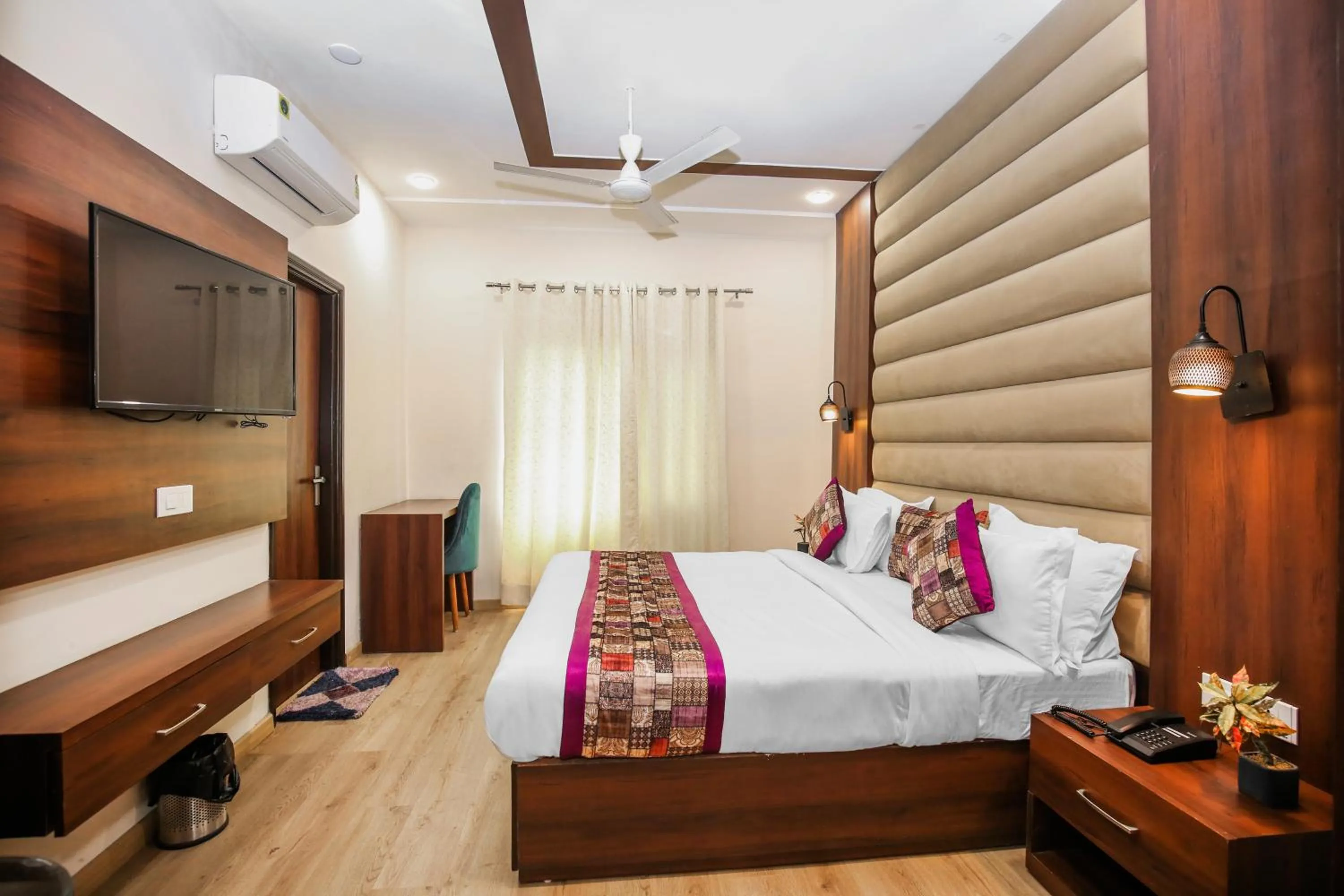 Bed in Hotel Karan Residency - 5 Min Walk From Golden Temple