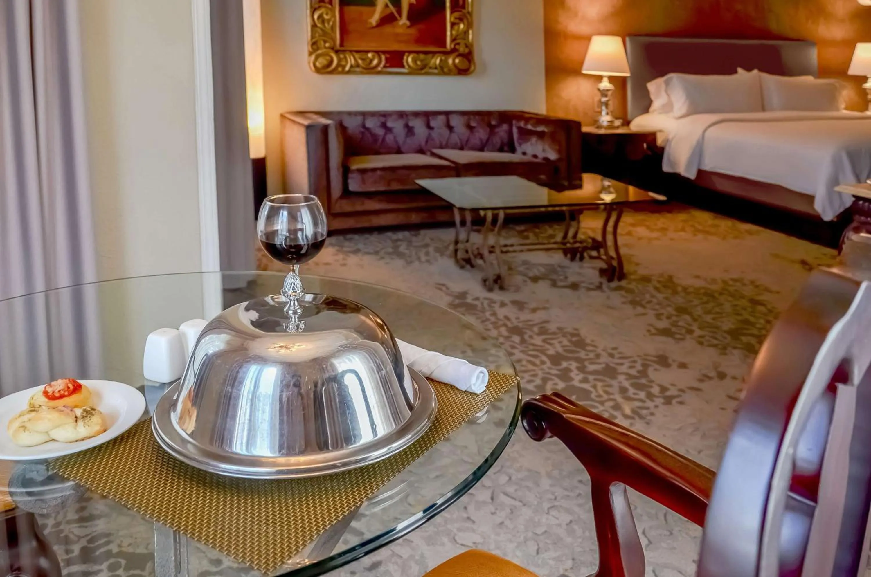 Living room, Bed in Hilton Guatemala City, Guatemala