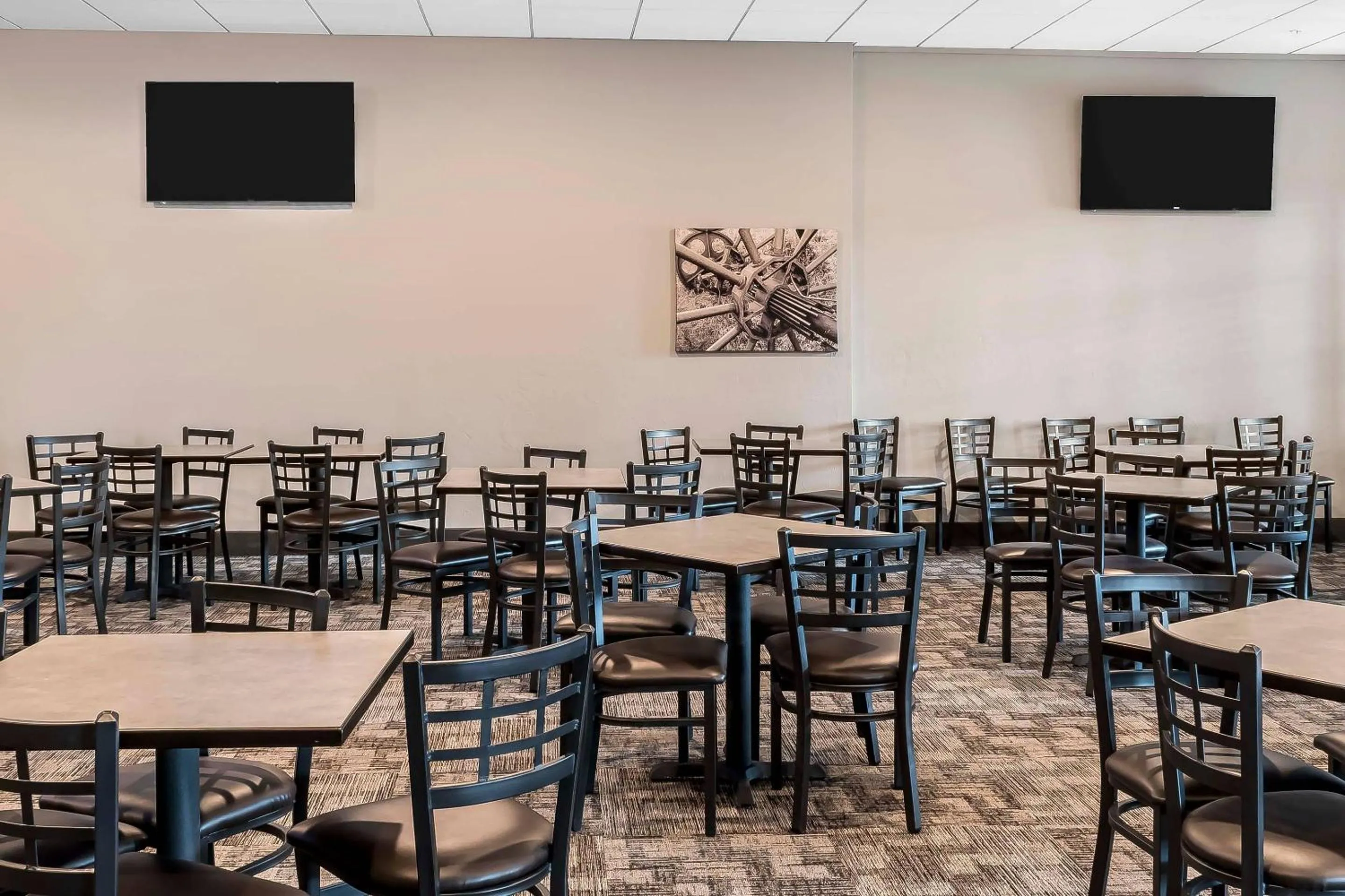 Breakfast in Copper King Convention Center, an Ascend Collection Hotel