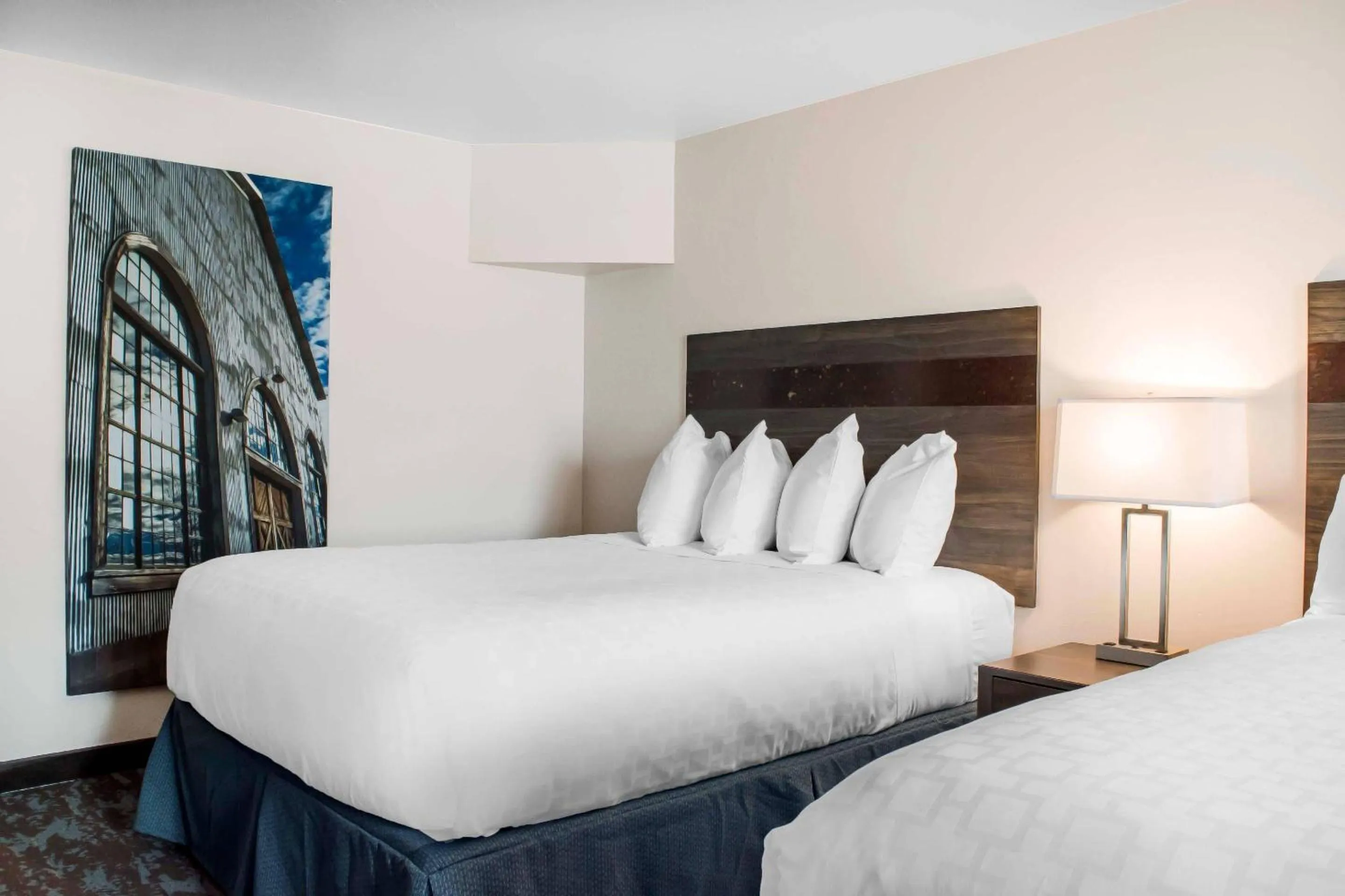 Bedroom, Bed in Copper King Convention Center, an Ascend Collection Hotel