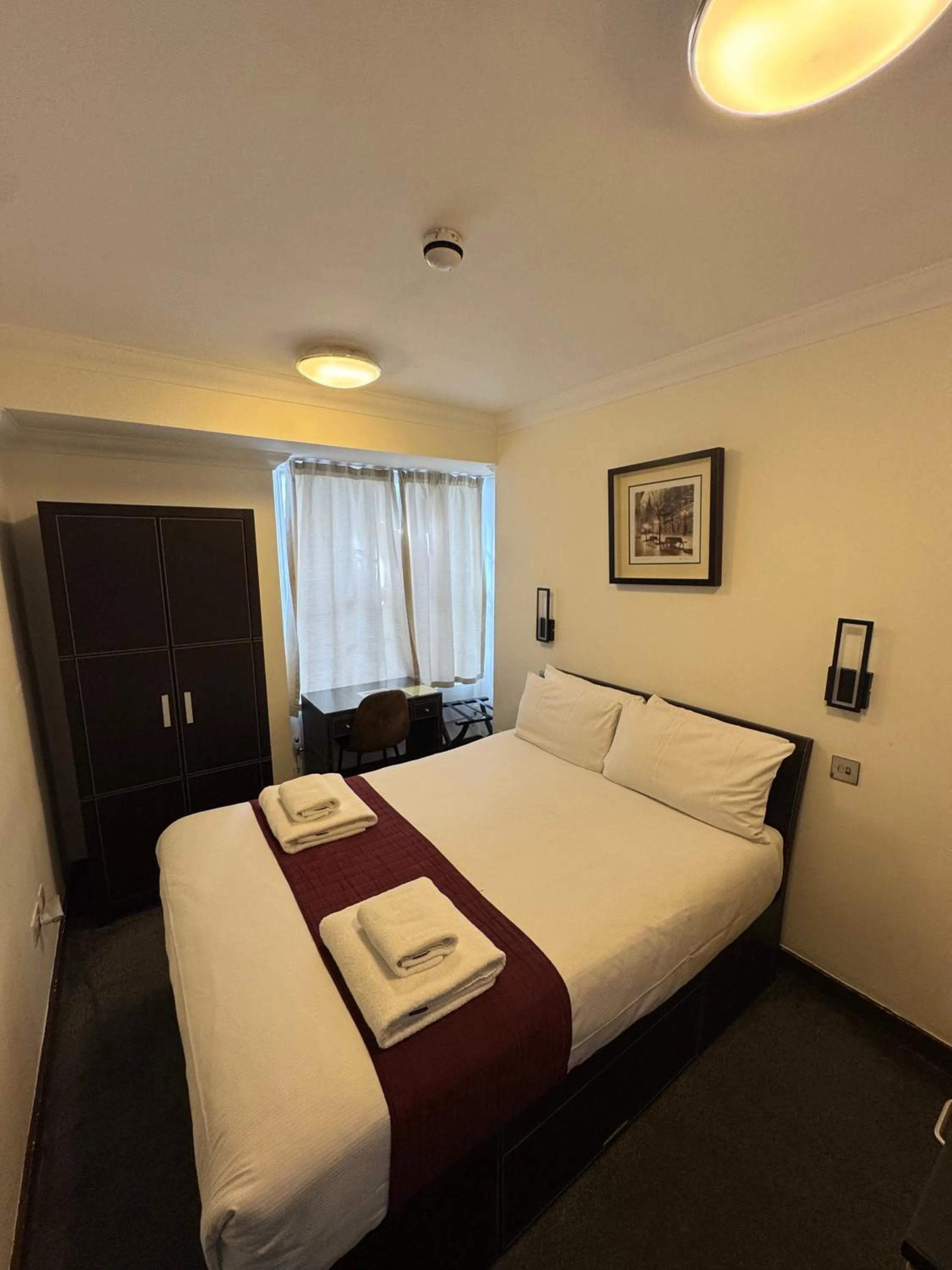 Photo of the whole room, Bed in The Royale Chulan Hyde Park Hotel