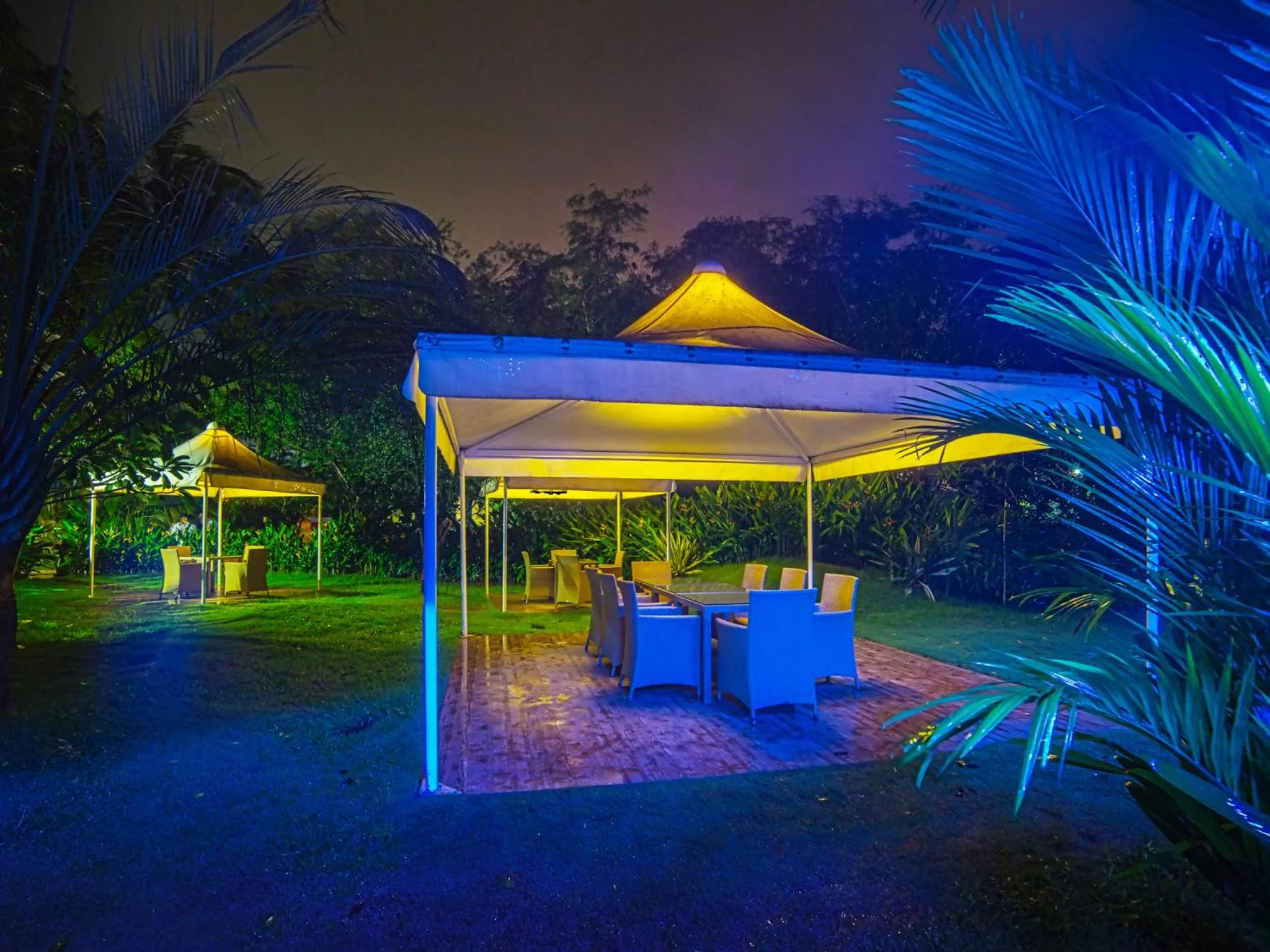 Restaurant/places to eat in SAJ Earth Resort & Convention Center , Kochi