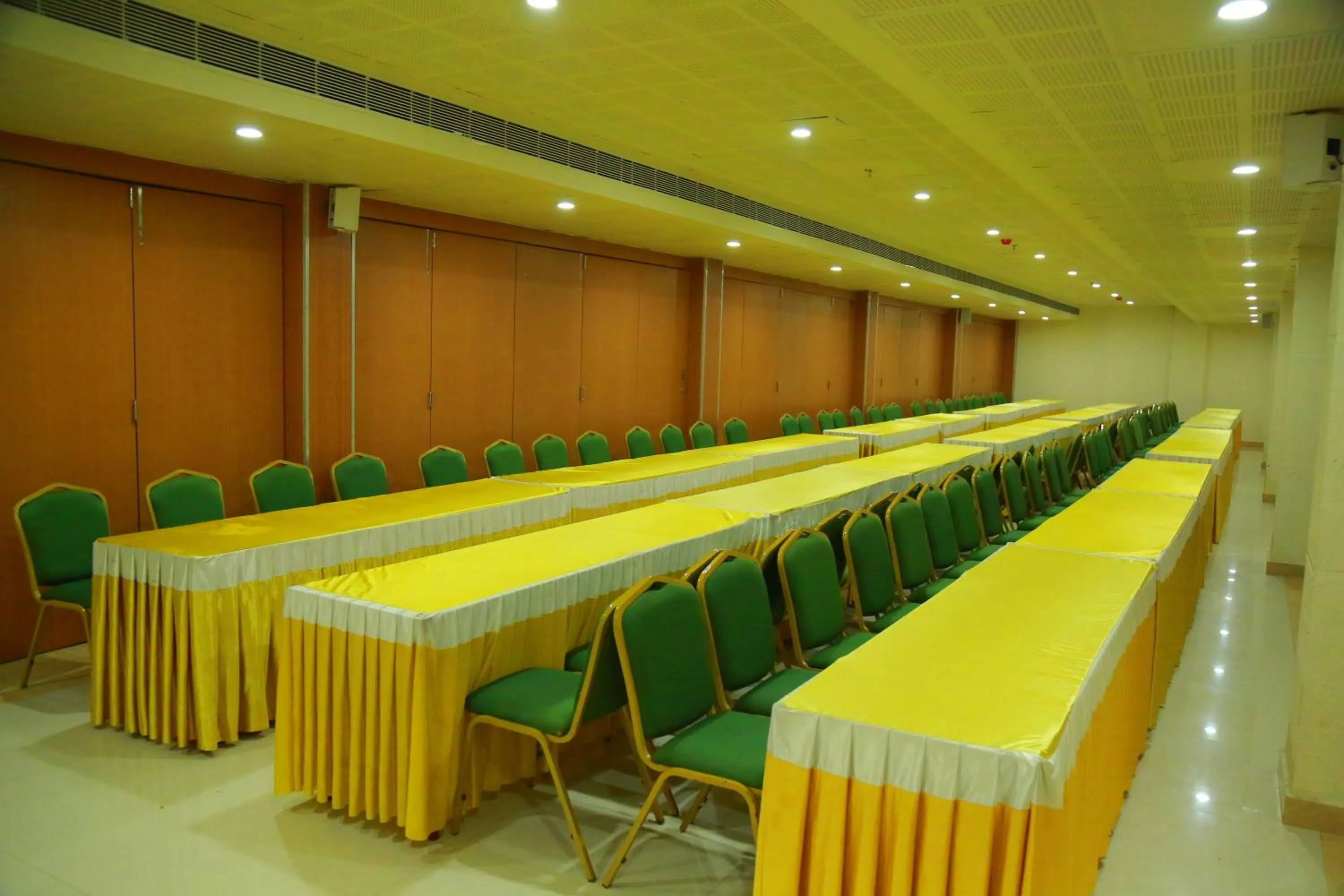 Food and drinks in The River Retreat Heritage Ayurvedic Resort