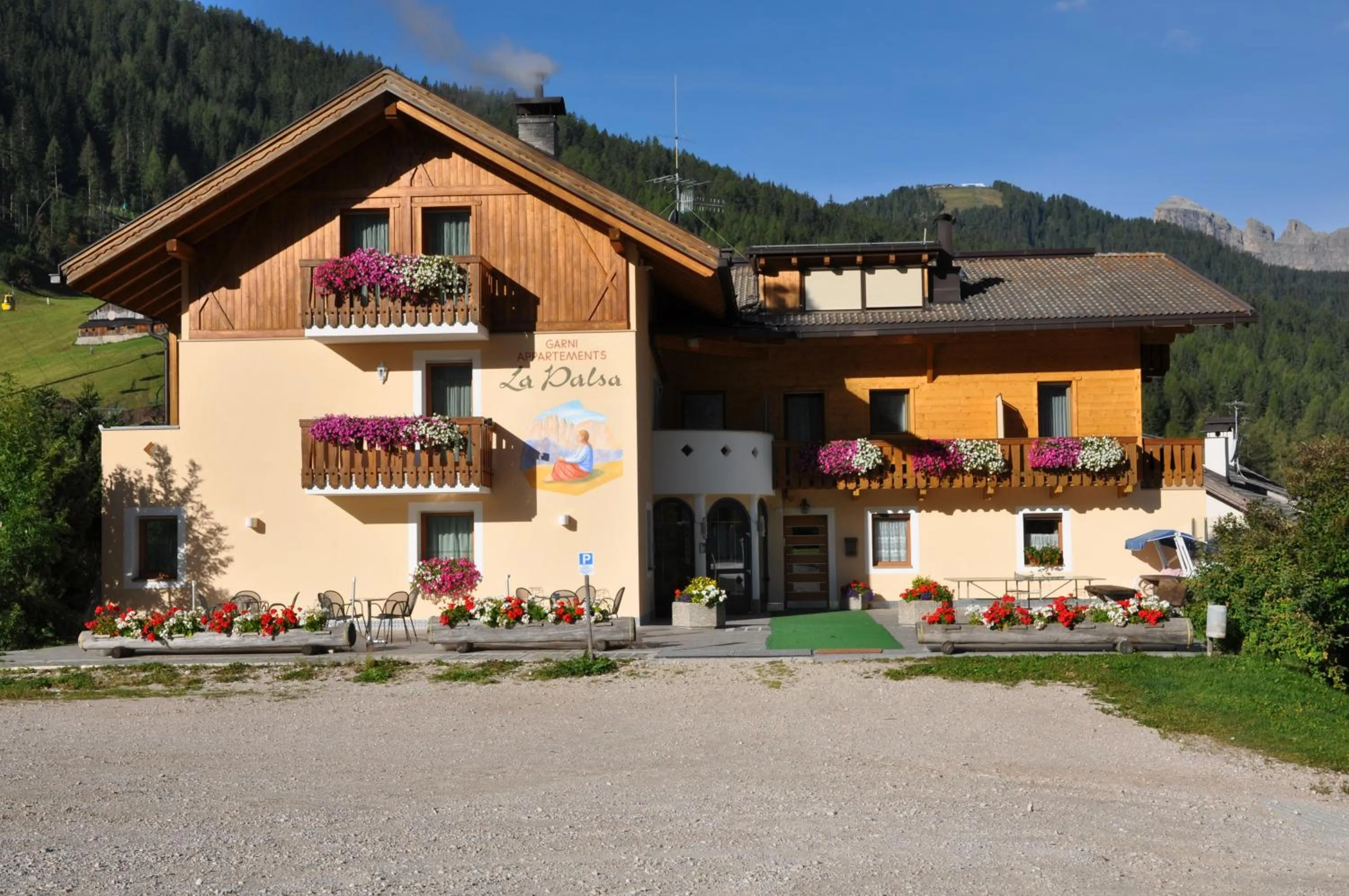 Property building in B&B Apartments La Palsa