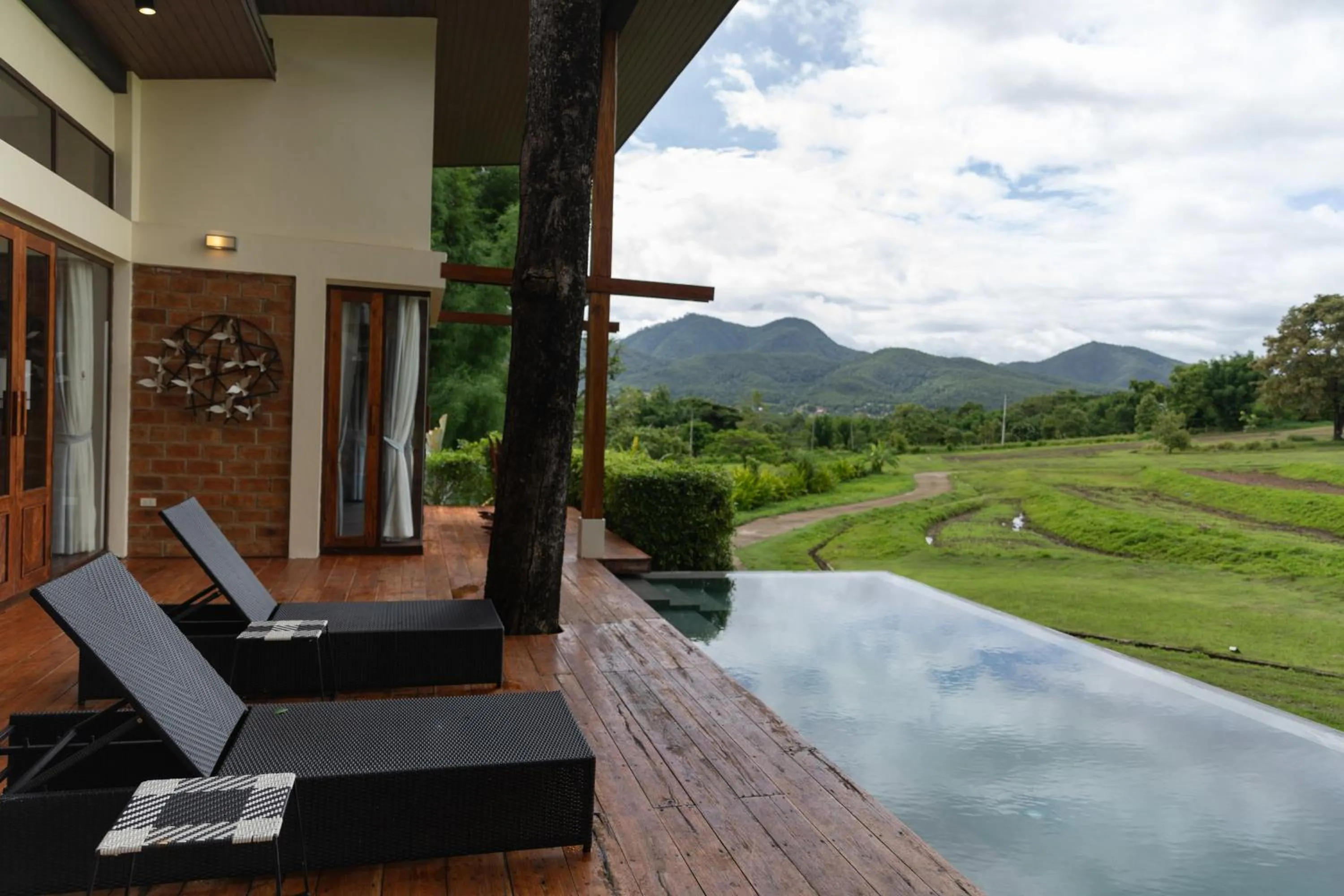 Swimming pool in Puripai Villa Wellness & Retreat