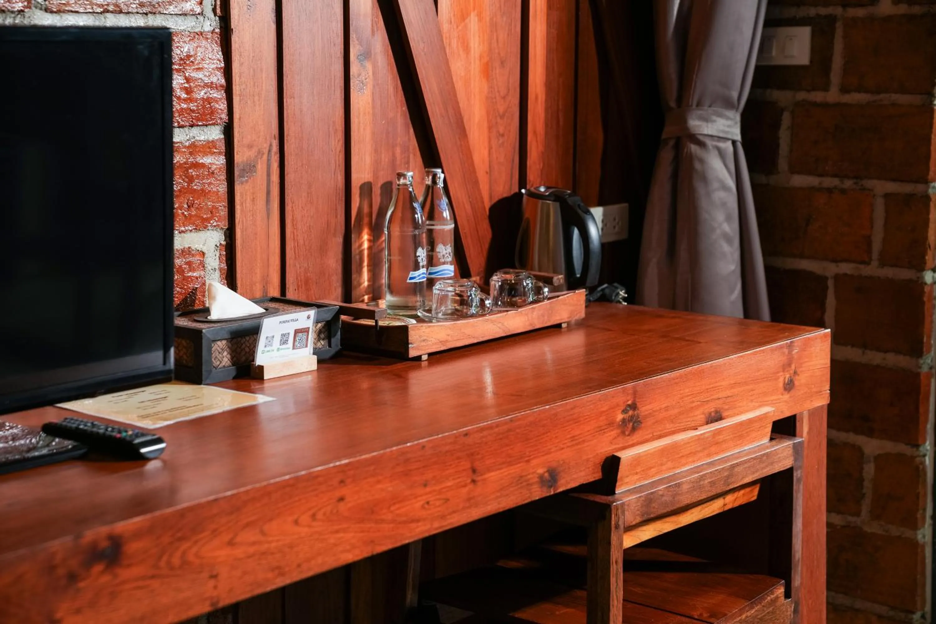 TV and multimedia in Puripai Villa Wellness & Retreat