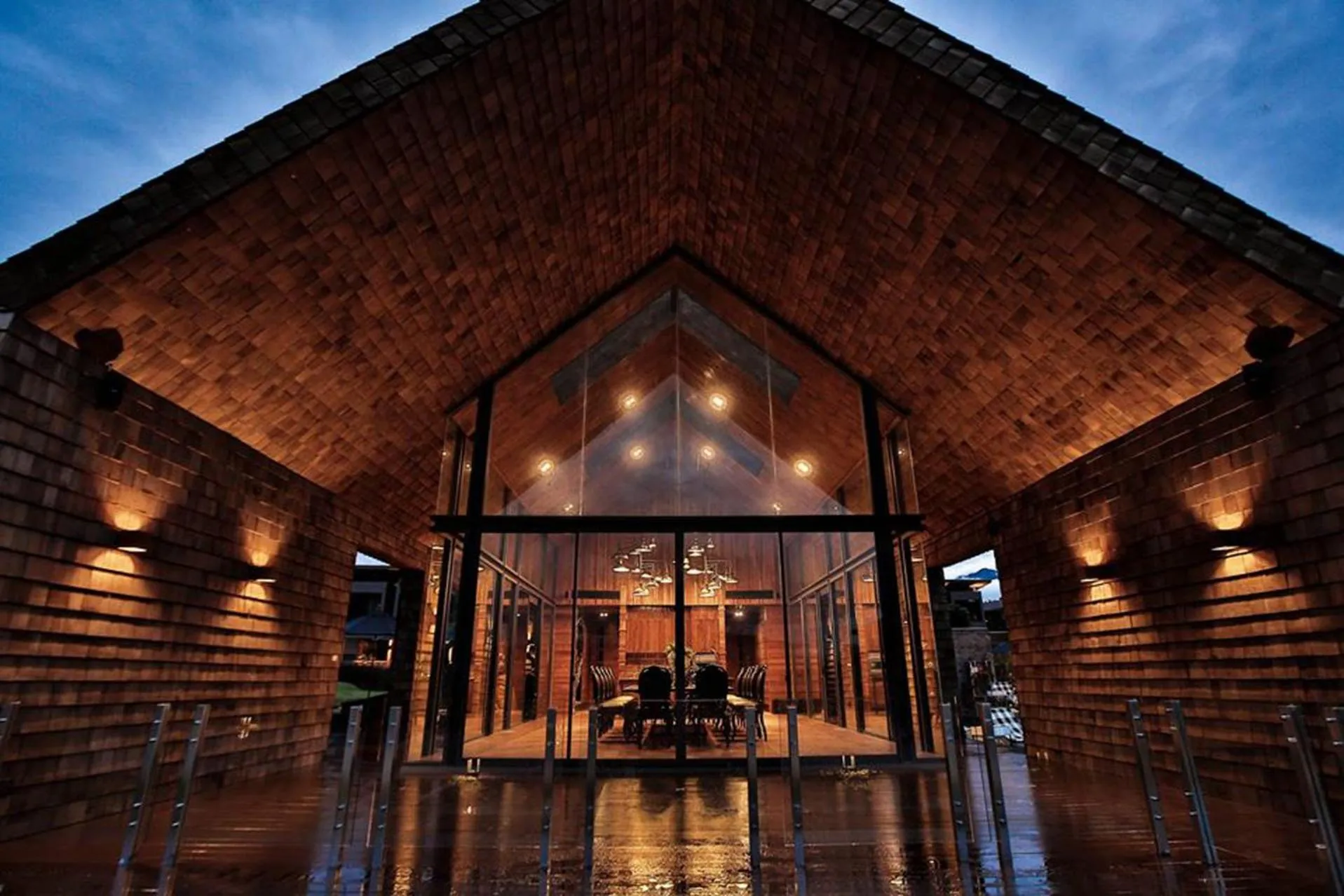 Restaurant/places to eat in Puripai Villa Wellness & Retreat