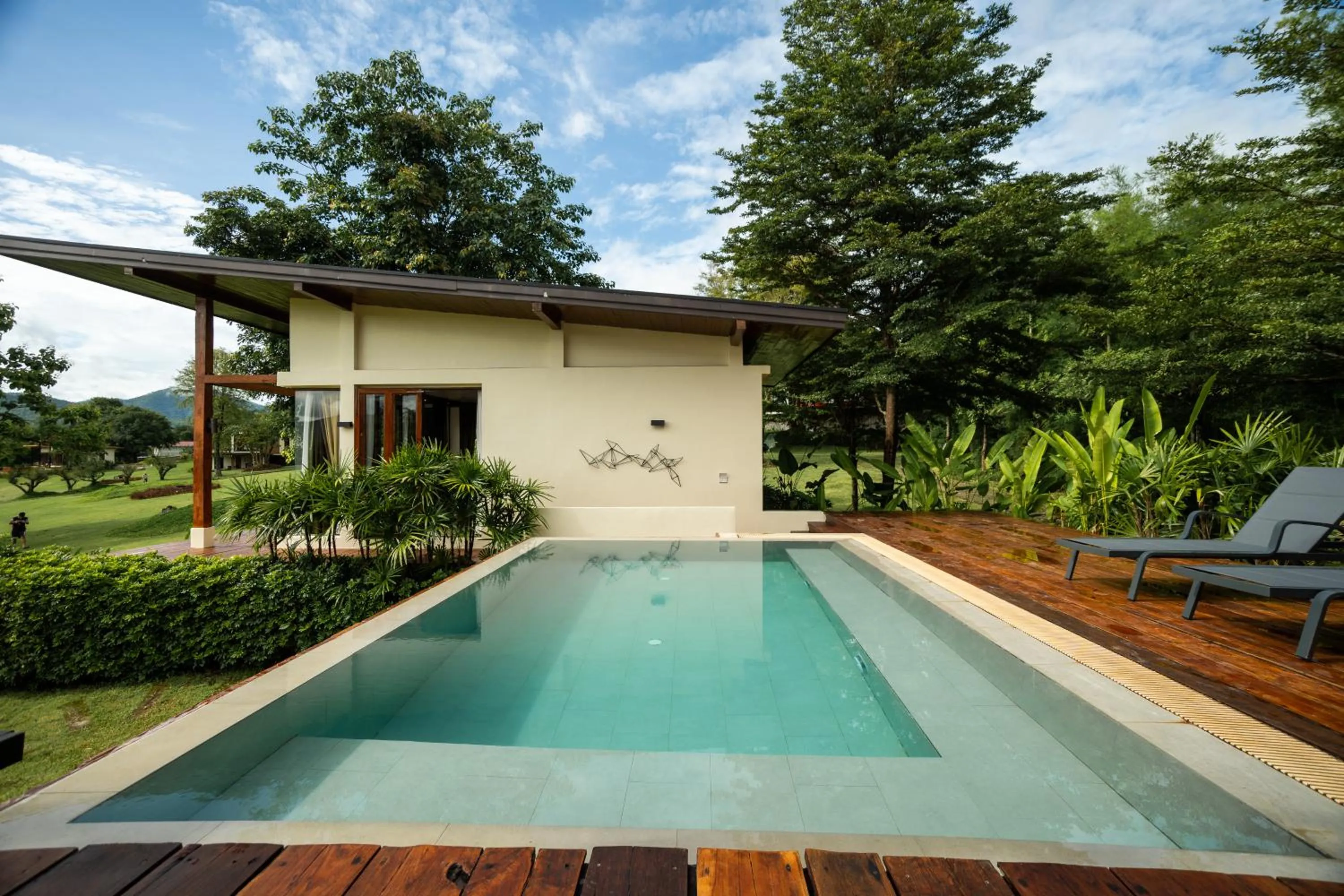 Swimming pool in Puripai Villa Wellness & Retreat