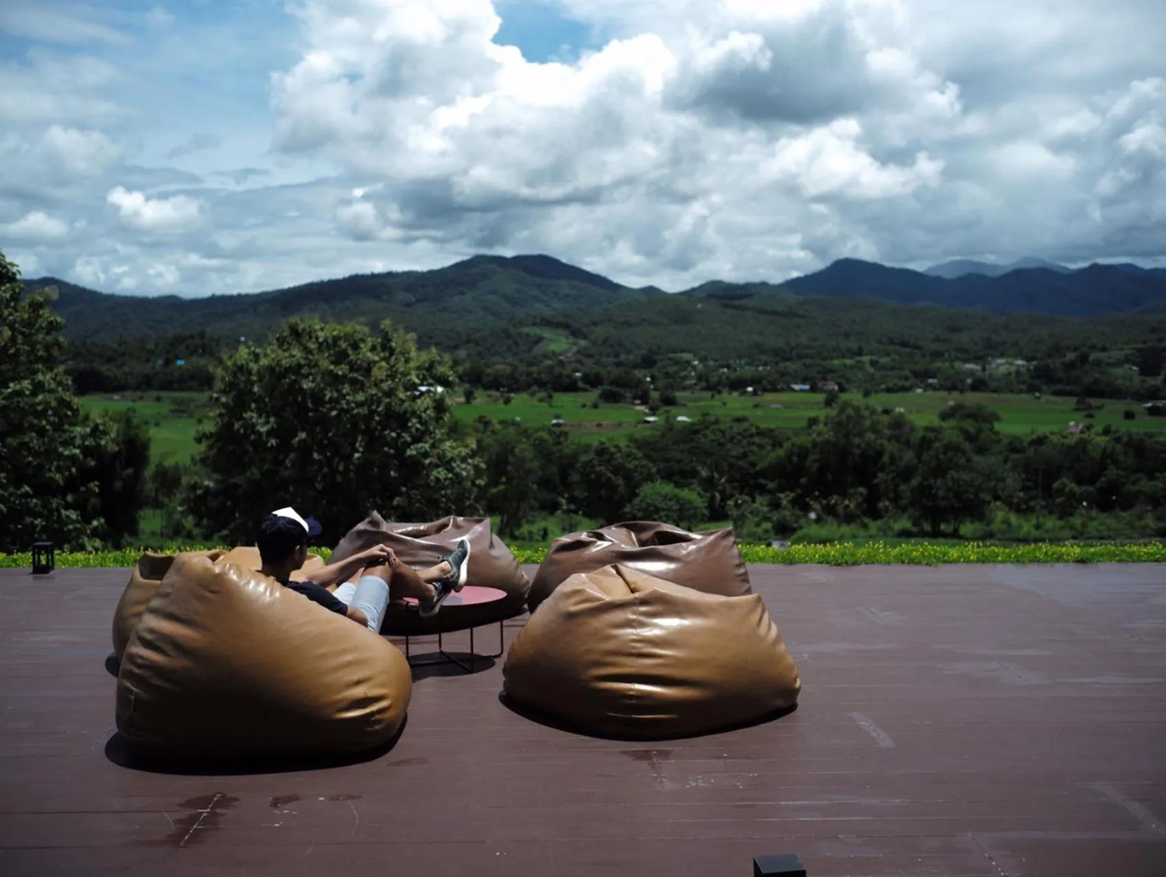 Restaurant/places to eat in Puripai Villa Wellness & Retreat